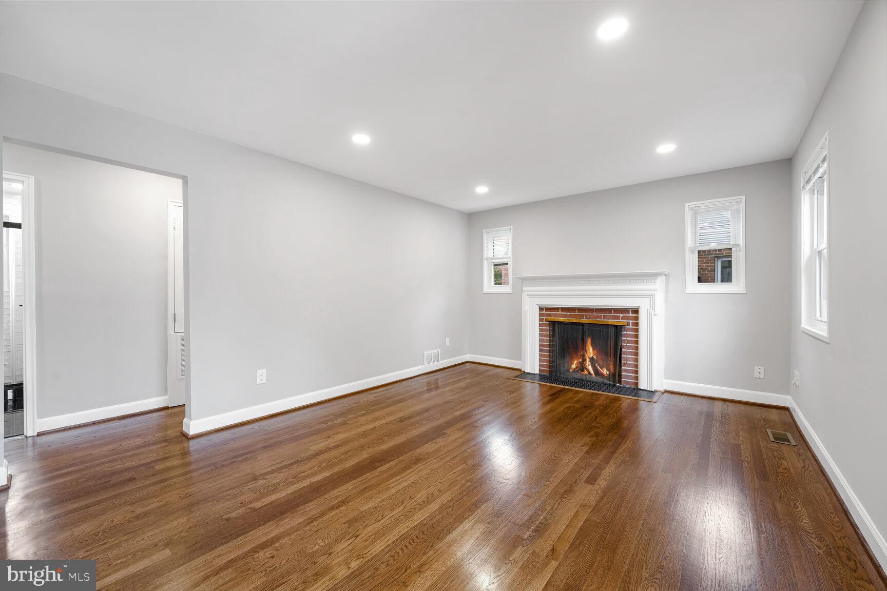 MCKENNEY HILLS - Residential Lease