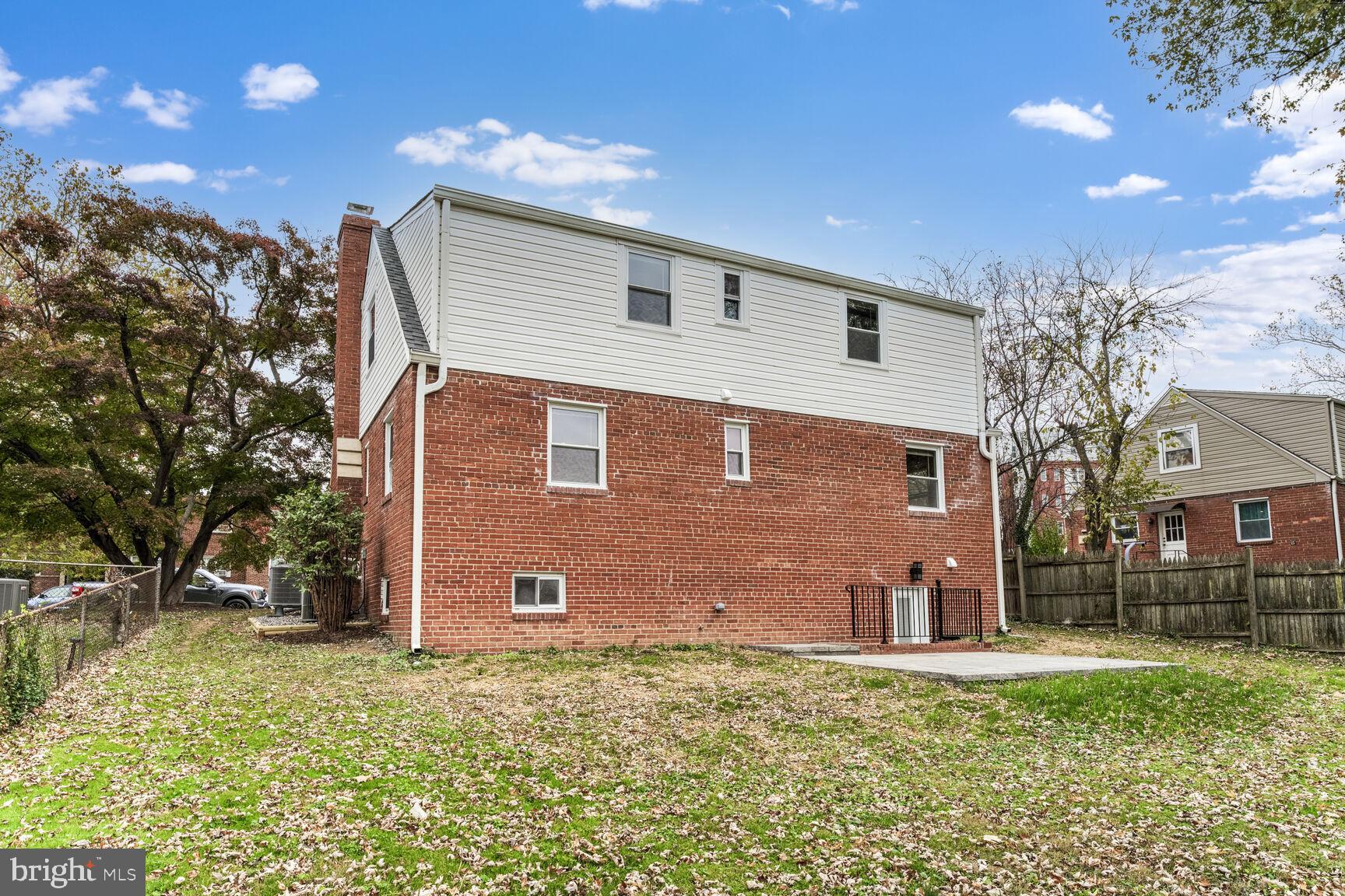 MCKENNEY HILLS - Residential Lease