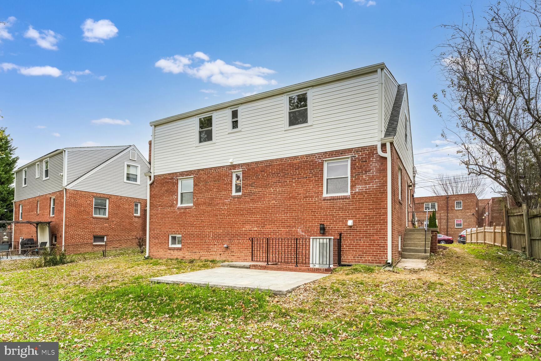 MCKENNEY HILLS - Residential Lease