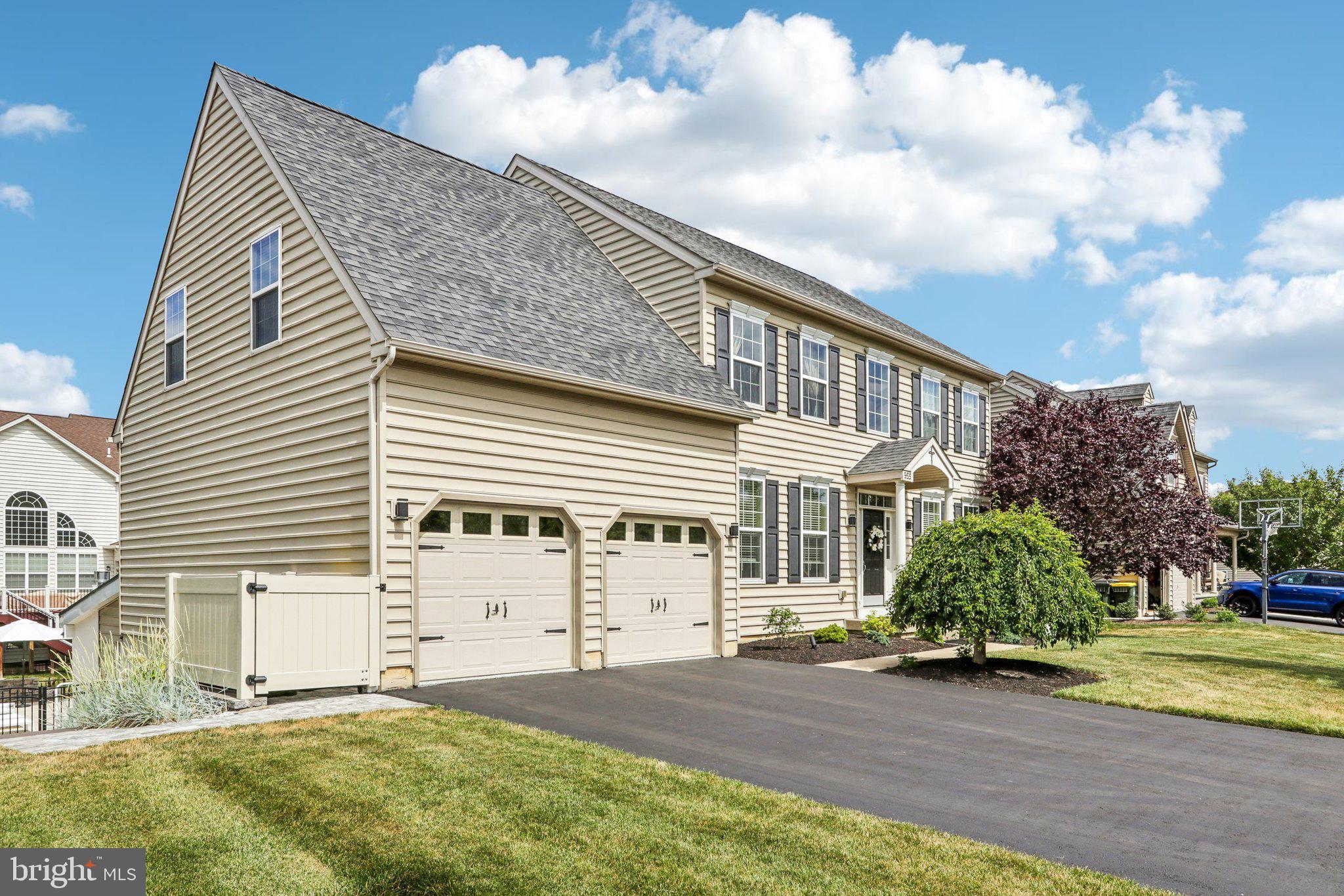 HIGHGATE MANORS - Residential