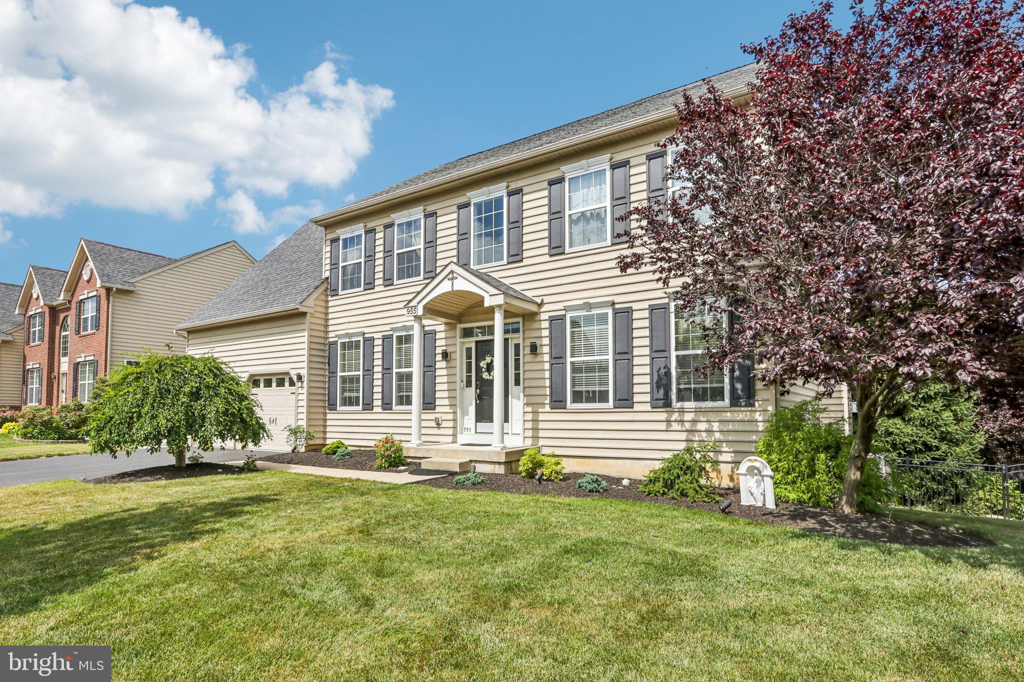 HIGHGATE MANORS - Residential