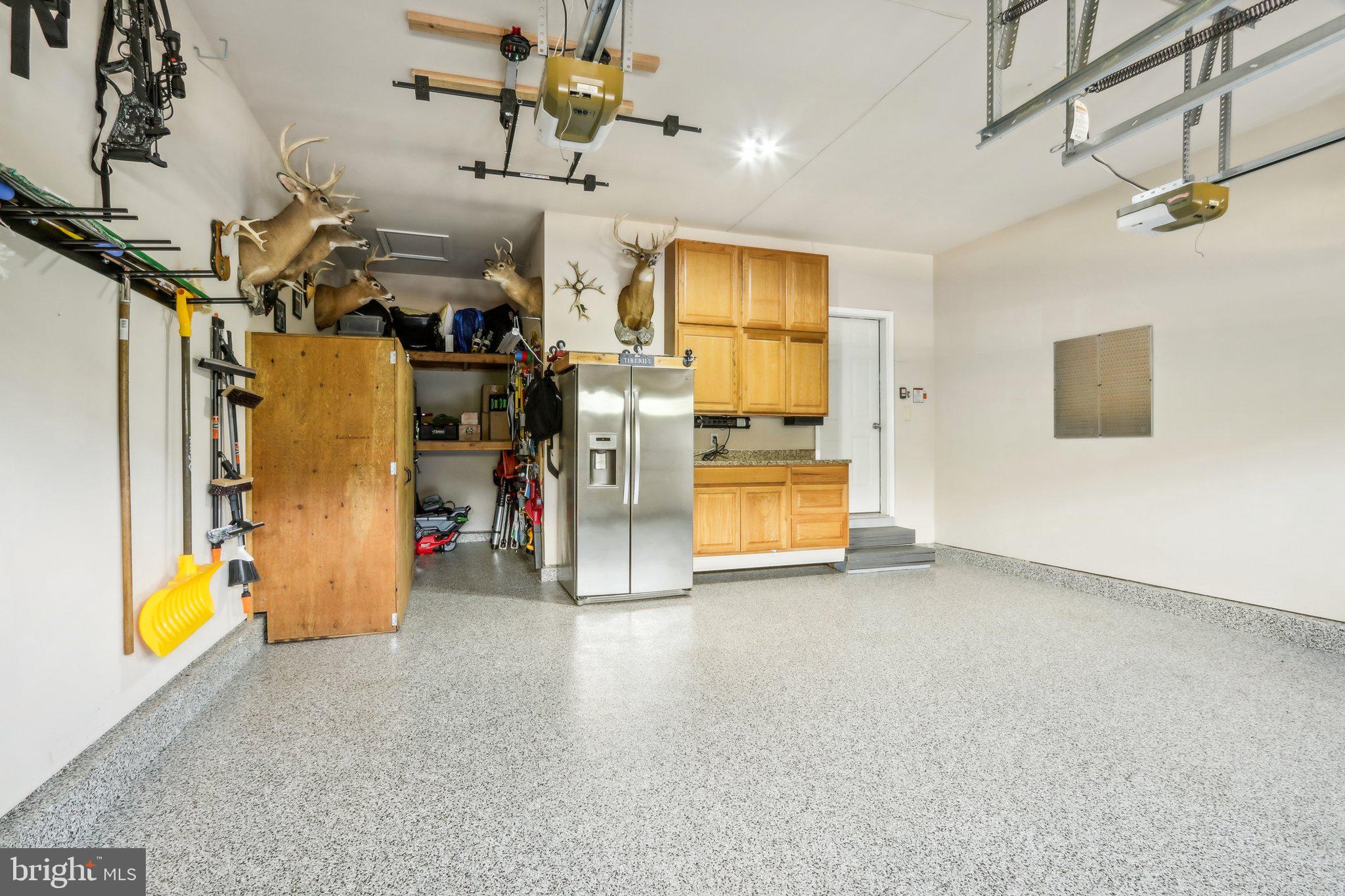 HIGHGATE MANORS - Residential