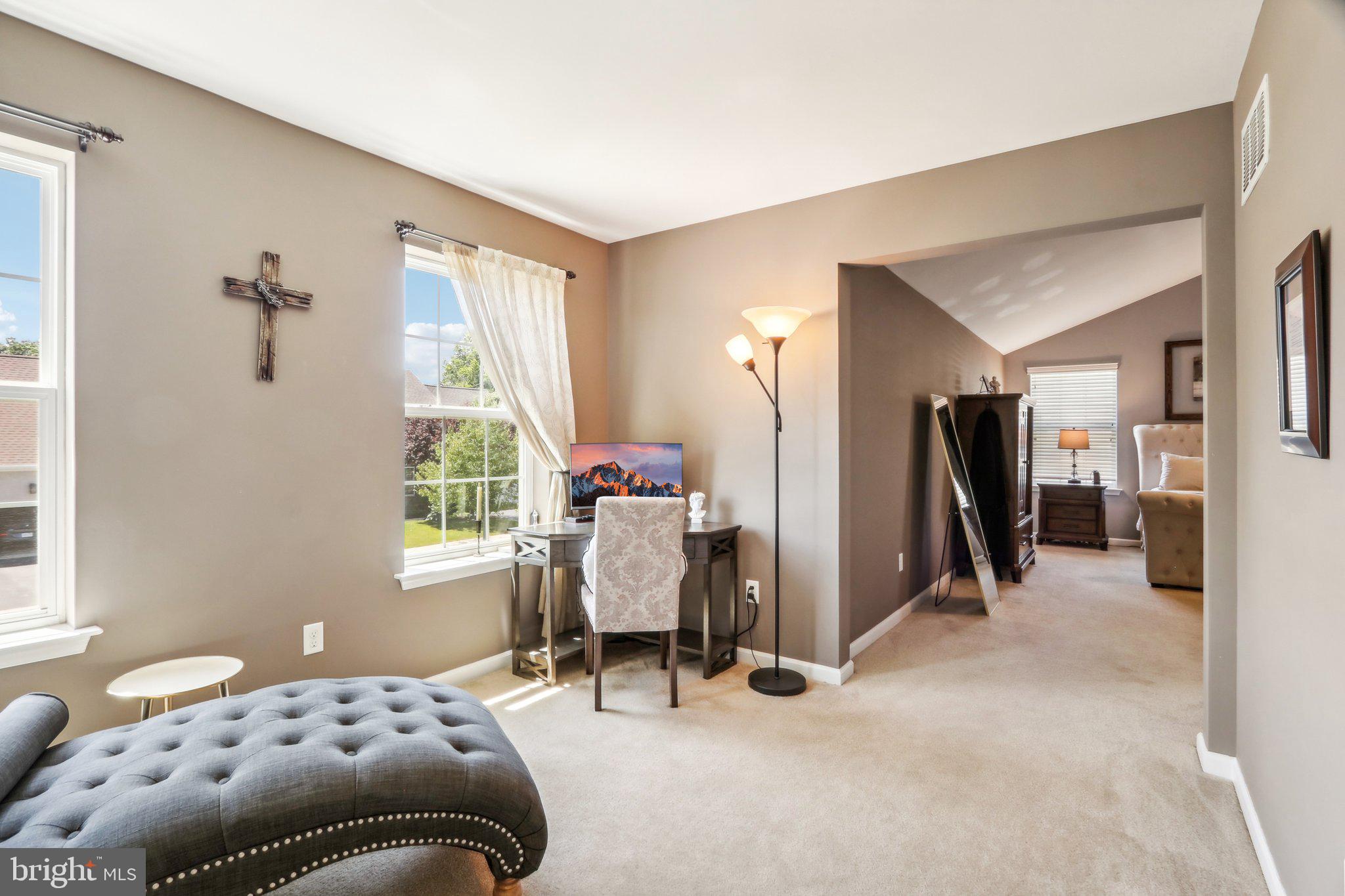 HIGHGATE MANORS - Residential