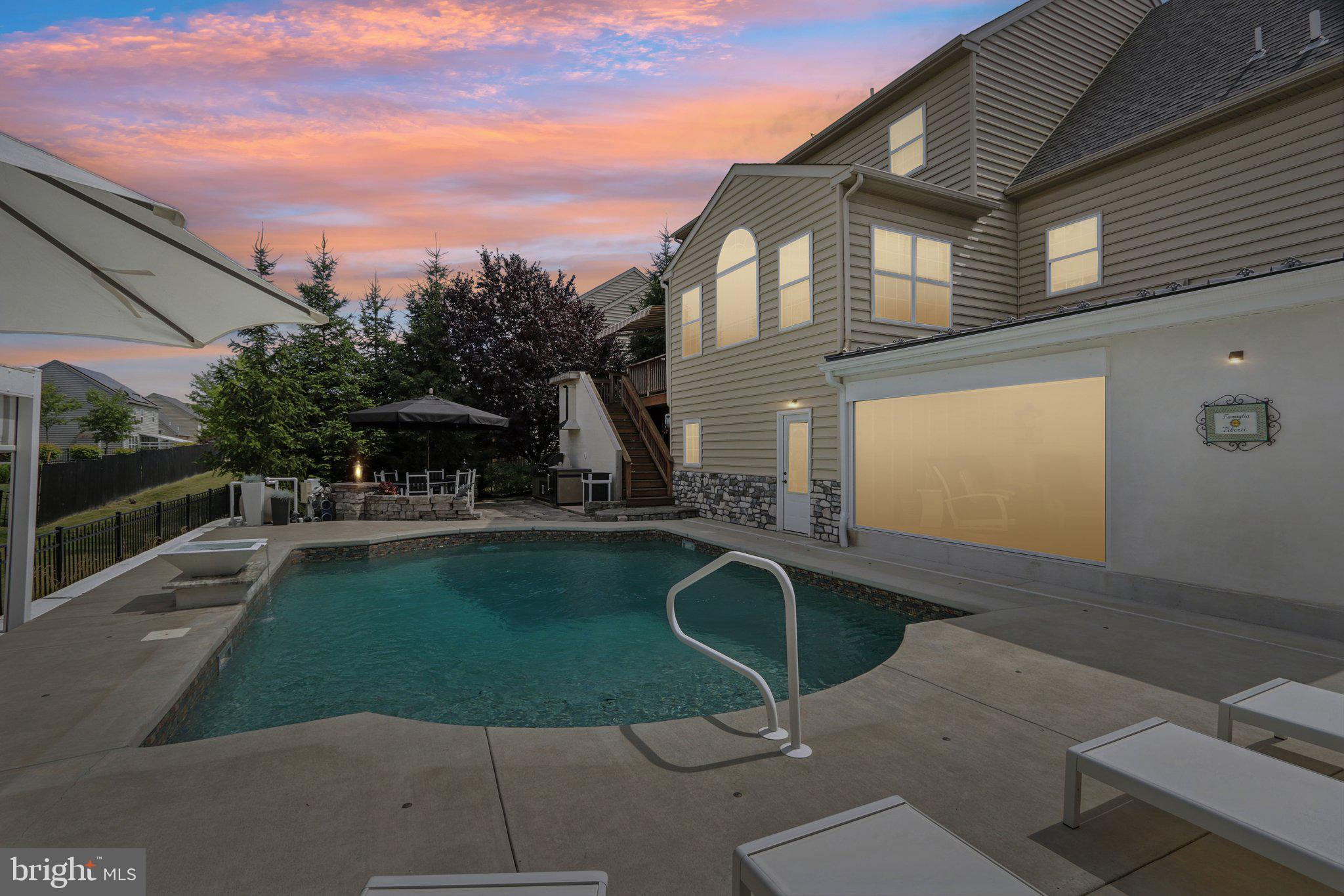 HIGHGATE MANORS - Residential