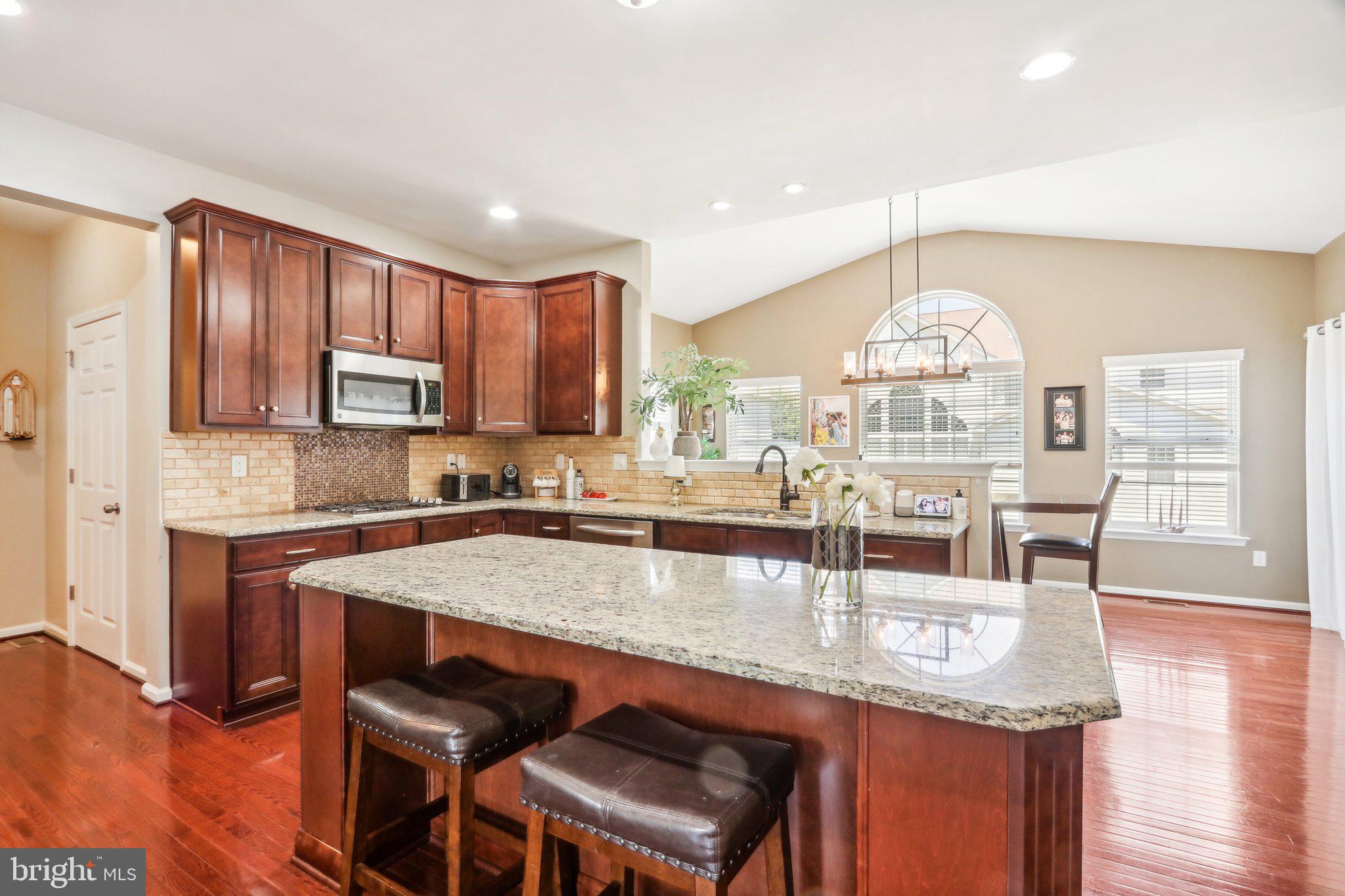 HIGHGATE MANORS - Residential