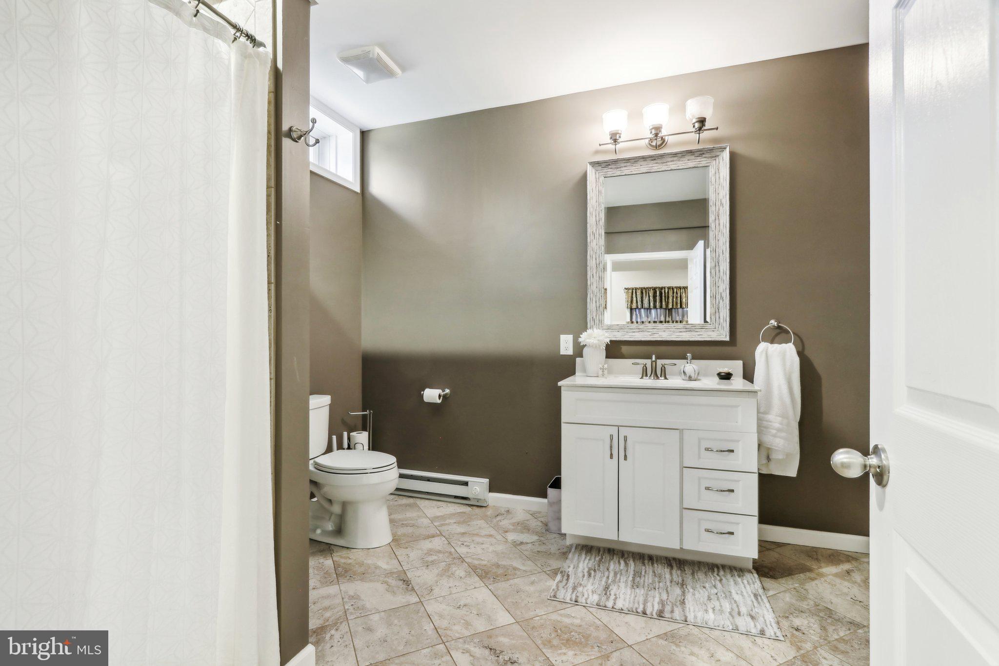 HIGHGATE MANORS - Residential