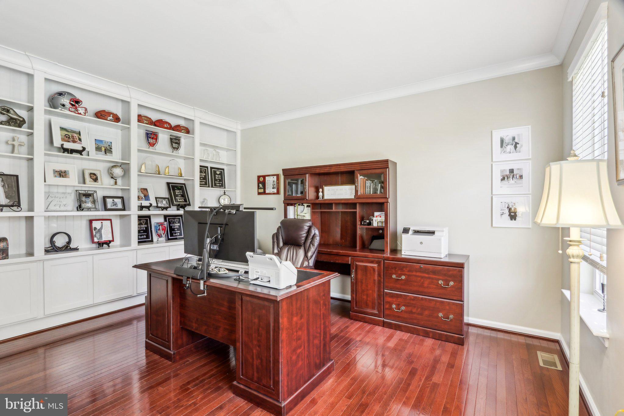 HIGHGATE MANORS - Residential