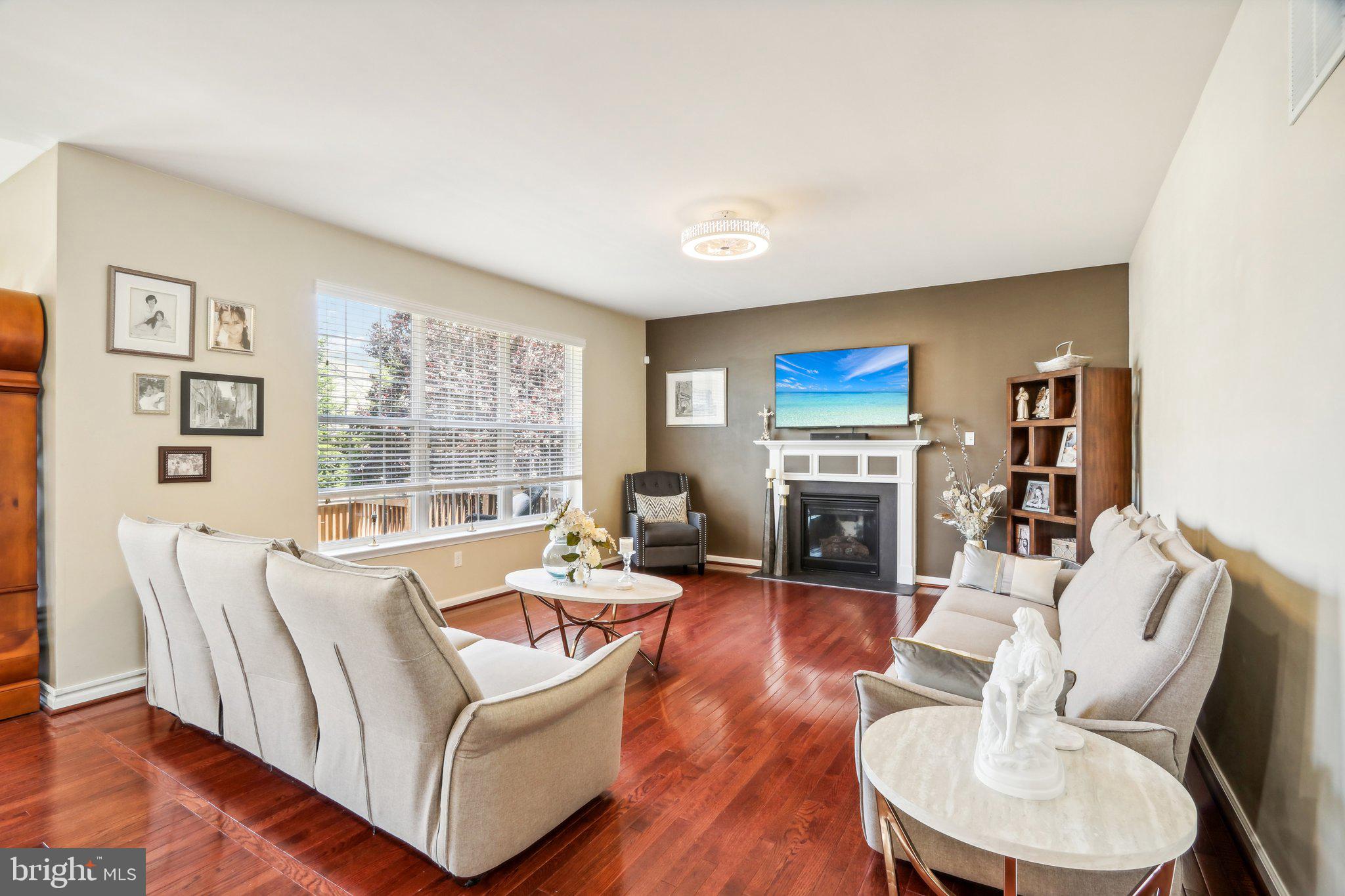 HIGHGATE MANORS - Residential