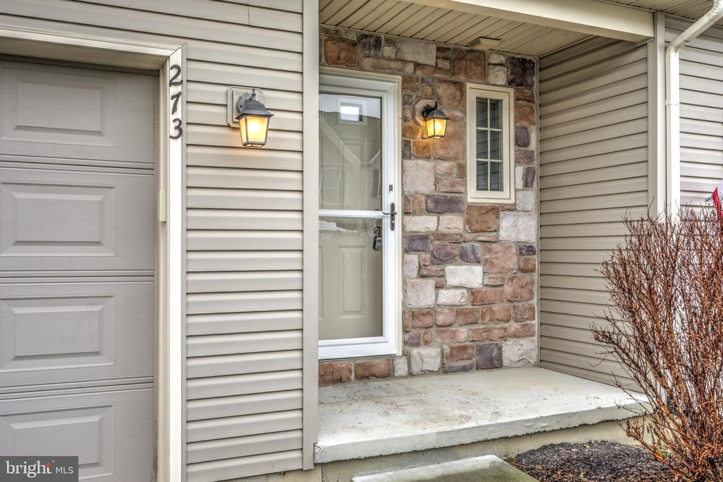 Photo of 273 CEDAR HOLW, MANHEIM, PA 17545 (MLS # PALA2029360)