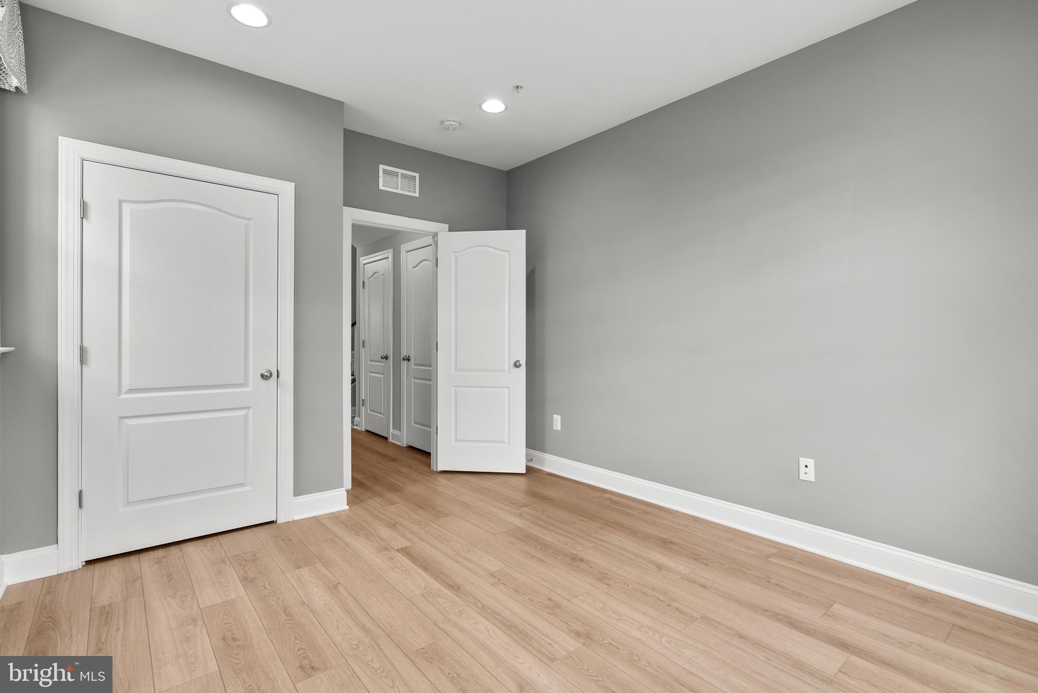 THE VILLAGE AT CABIN BRANCH - Residential