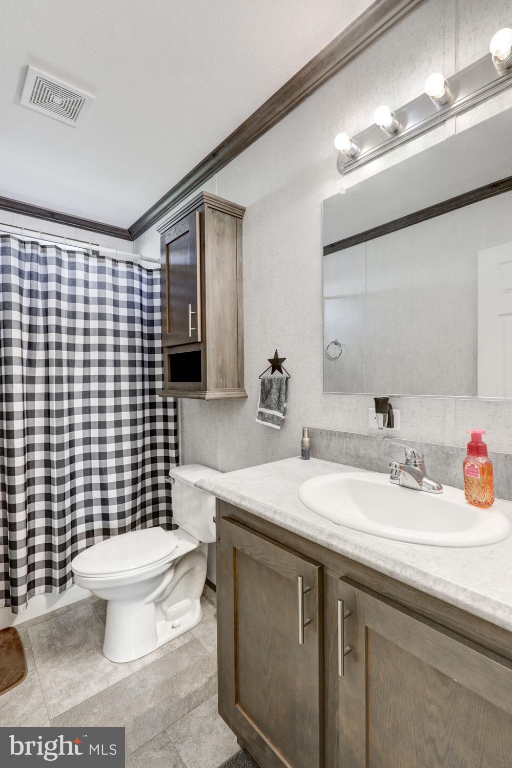 BROOKWOOD ESTATES - Residential