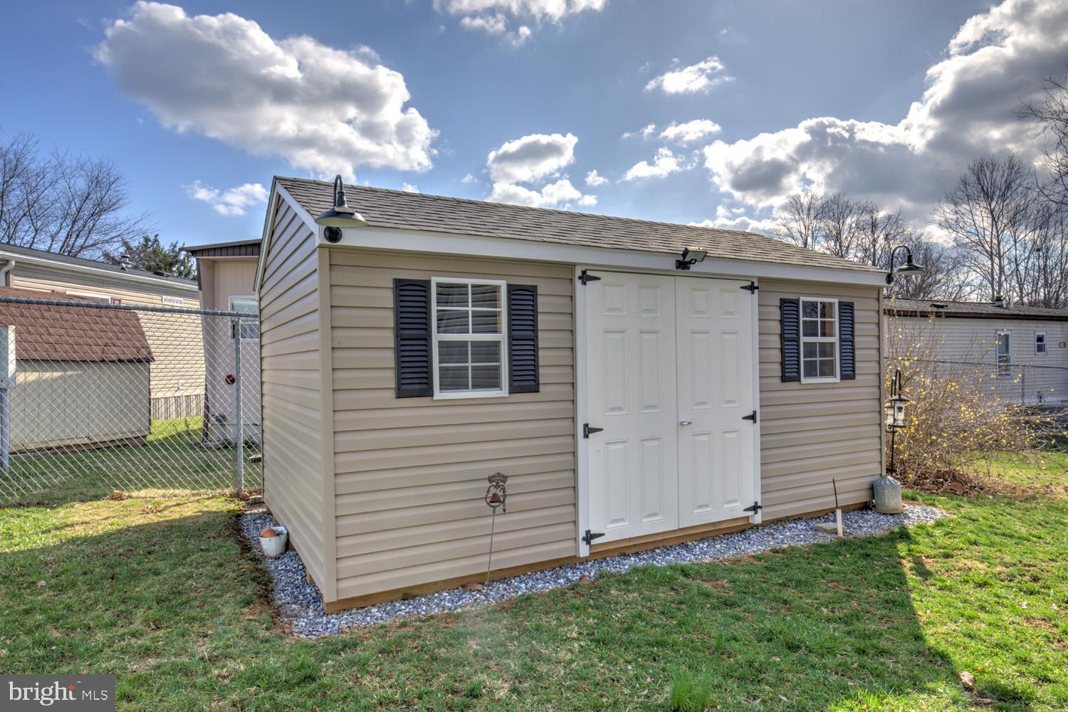 BROOKWOOD ESTATES - Residential