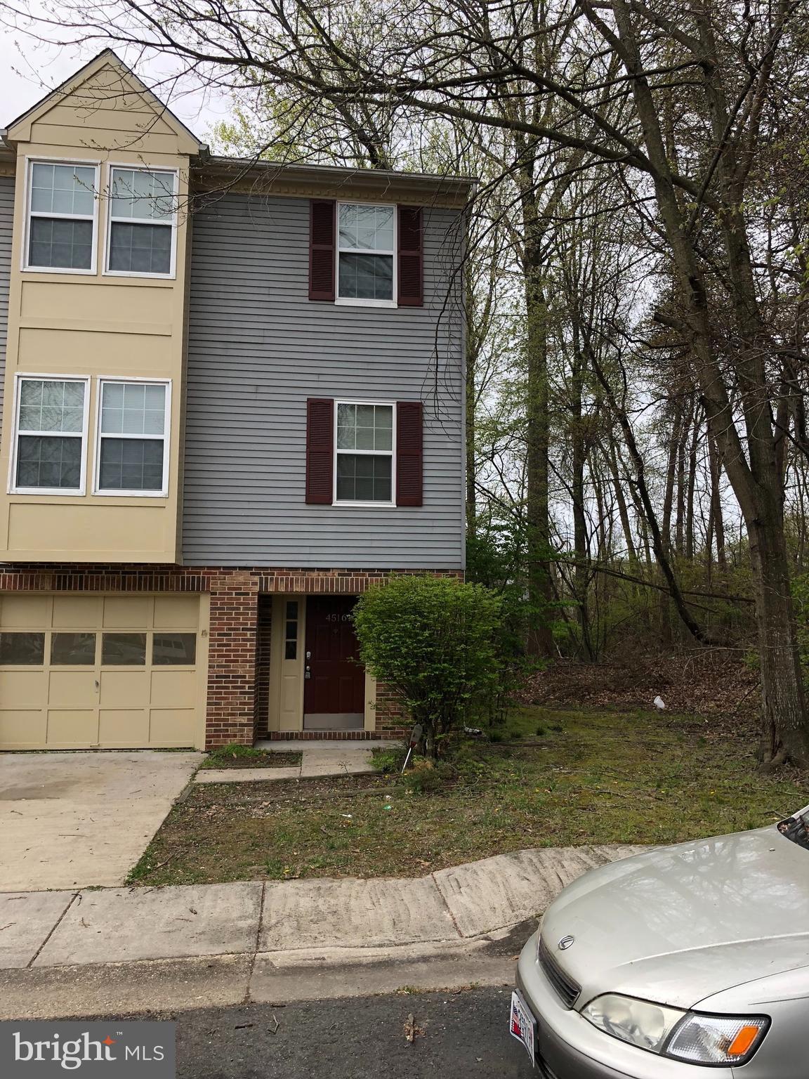 Great 3 Bedroom 2 Bath 1 car Garage Townhome (Condo Regime) New Carpet , Paint, Granite counters, and more