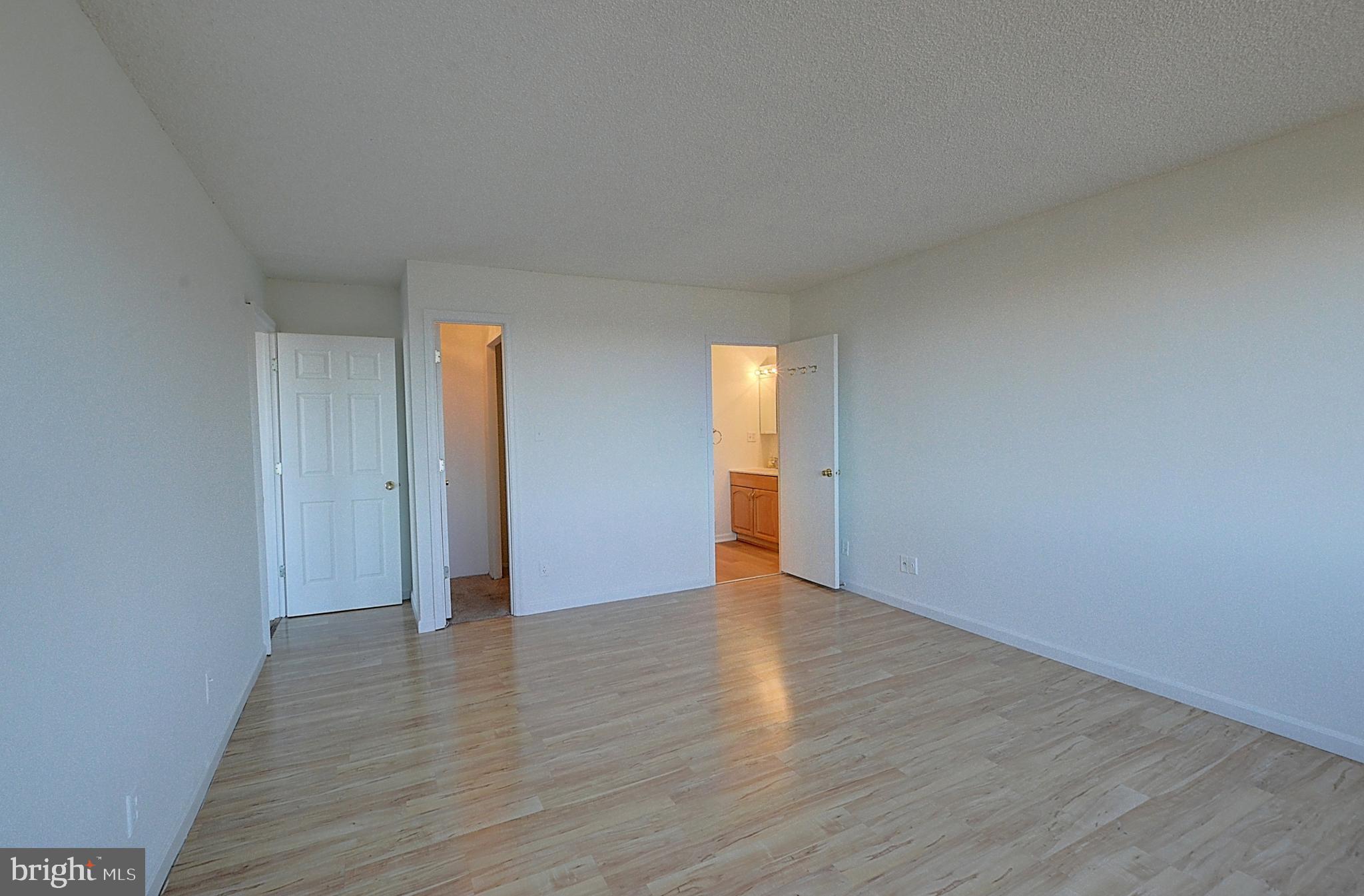 PROMENADE TOWERS - Residential Lease