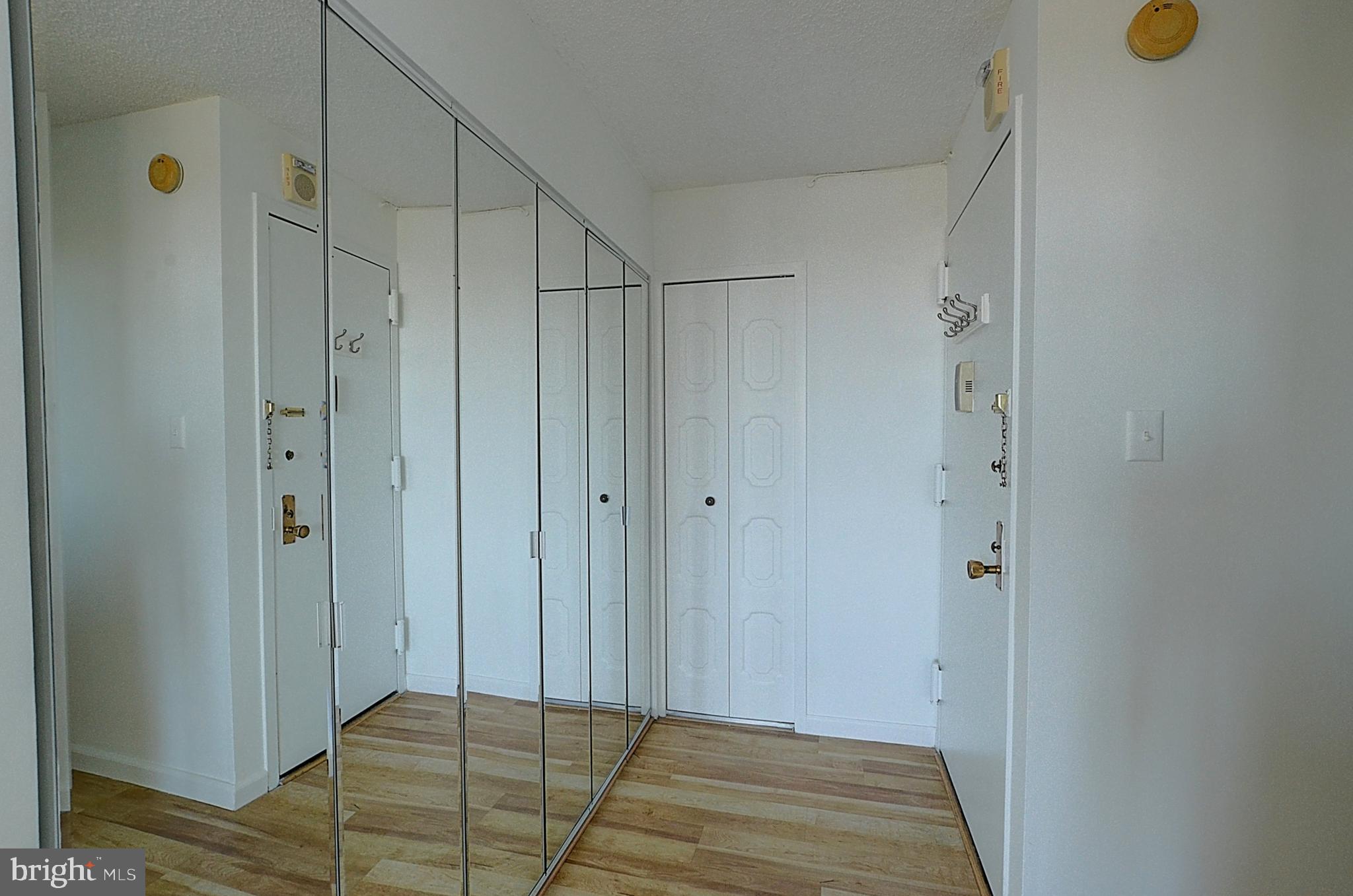 PROMENADE TOWERS - Residential Lease