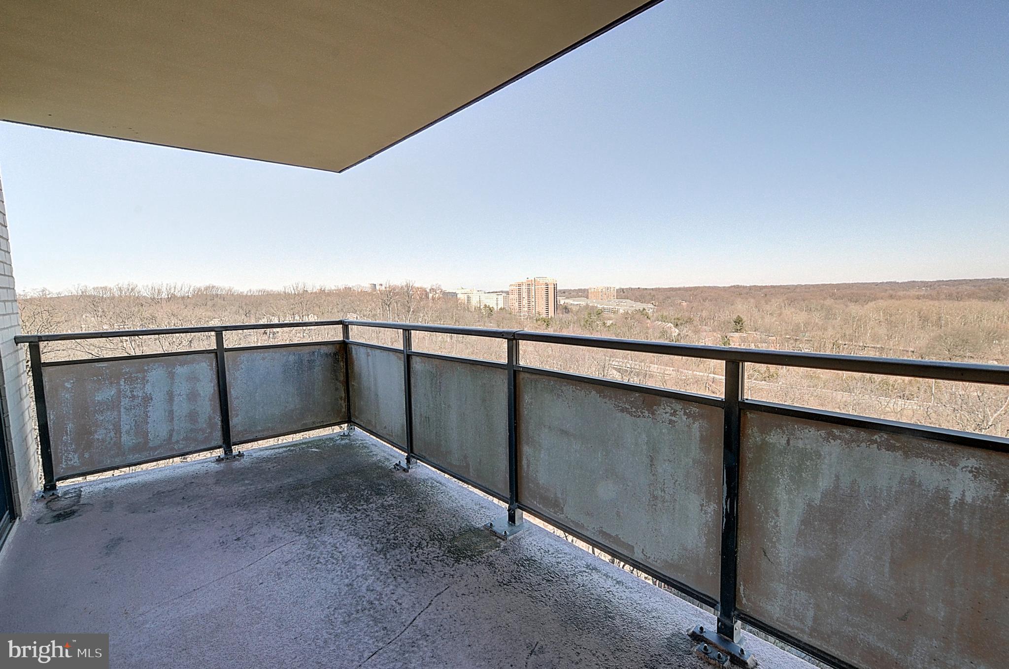 PROMENADE TOWERS - Residential Lease