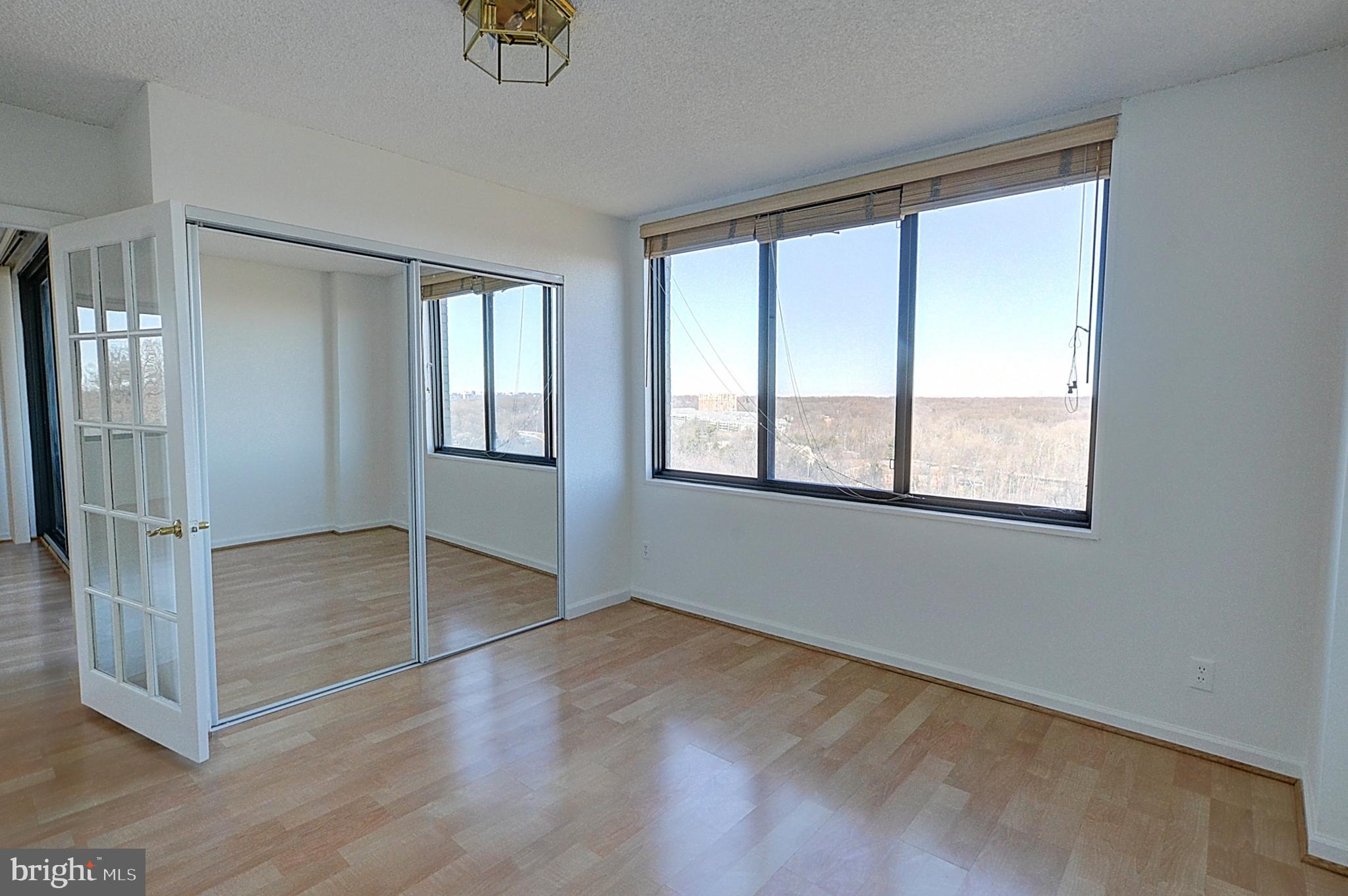 PROMENADE TOWERS - Residential Lease