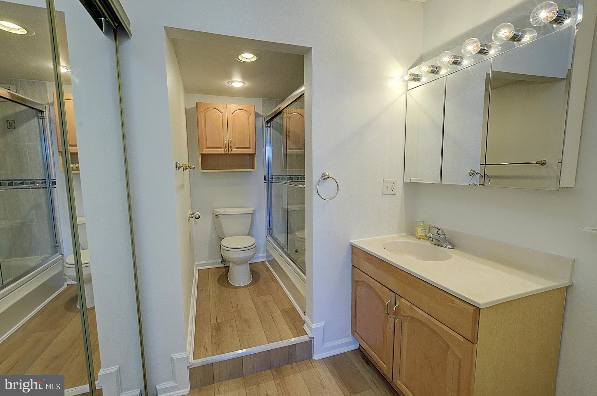 PROMENADE TOWERS - Residential Lease