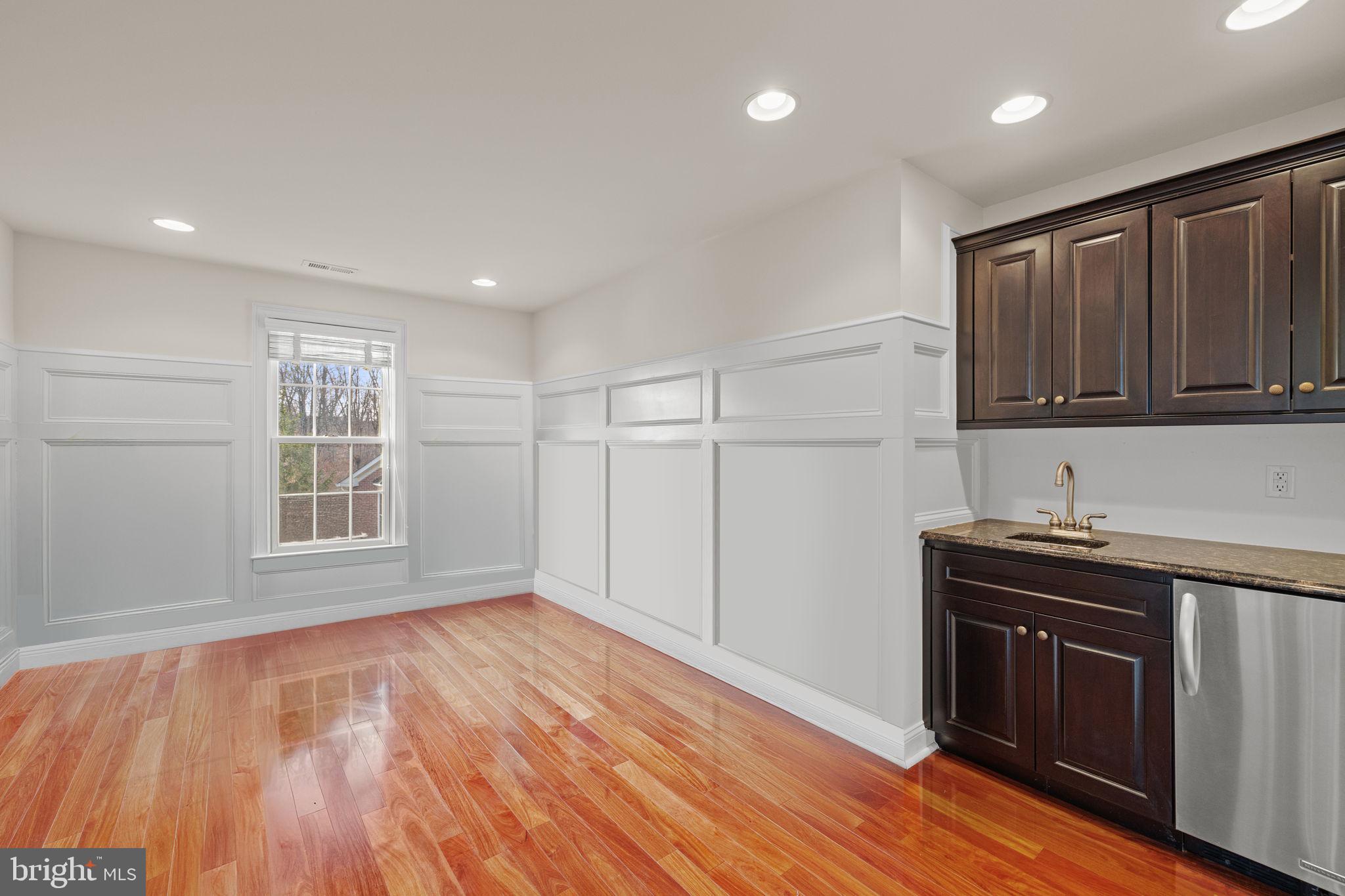 DELANCEY COURT - Residential