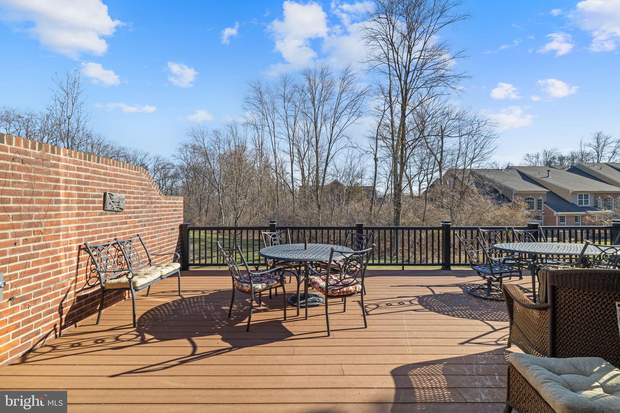 DELANCEY COURT - Residential