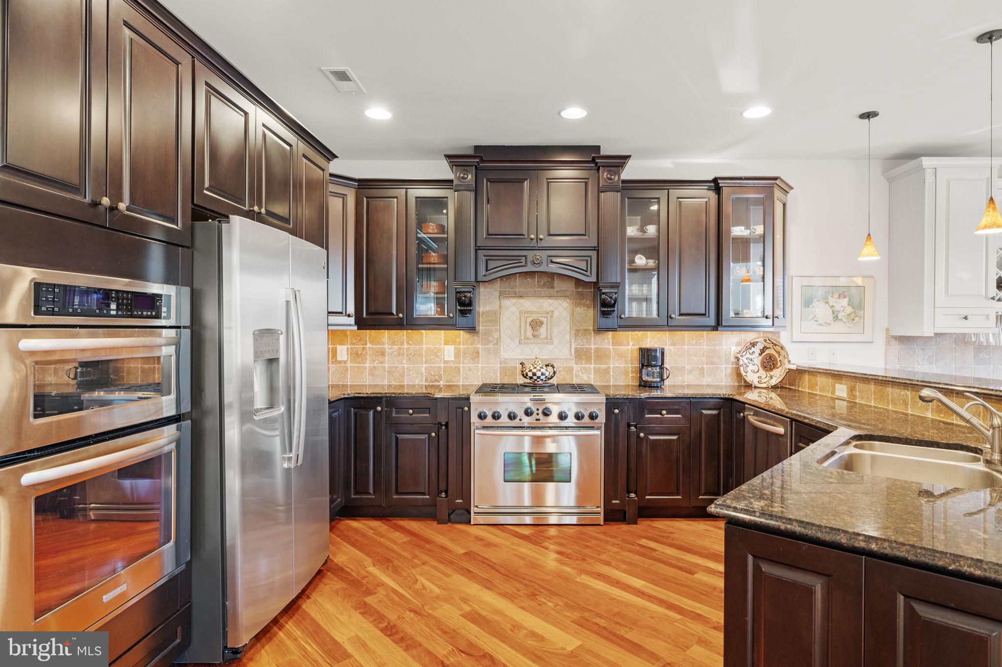 DELANCEY COURT - Residential