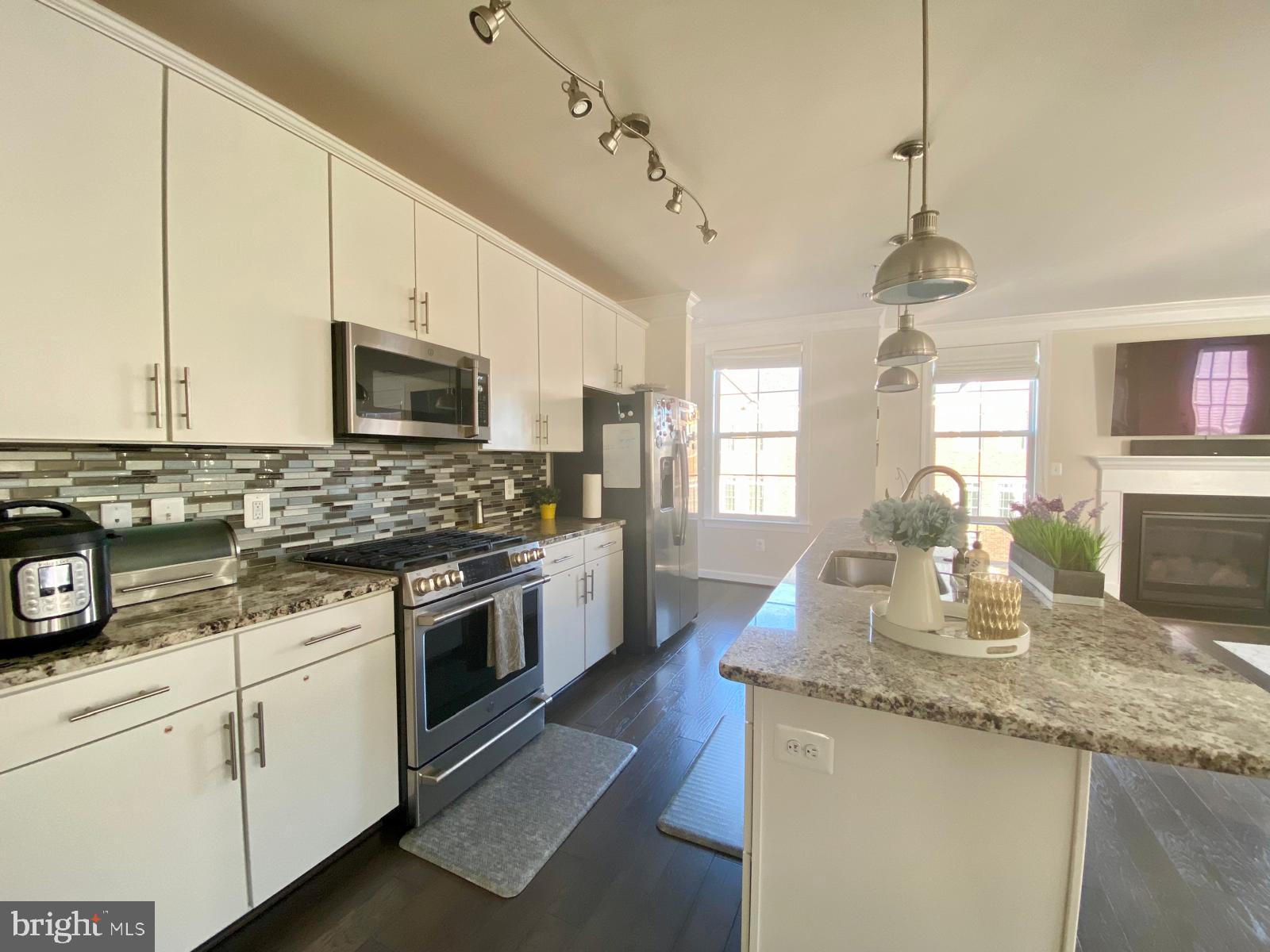 13740 ENDEAVOUR DRIVE 308