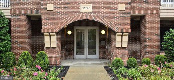 13740 ENDEAVOUR DR APT 308, HERNDON, VA 20171 - Image 906966301bc875785f8564d91080cbd4/358095743