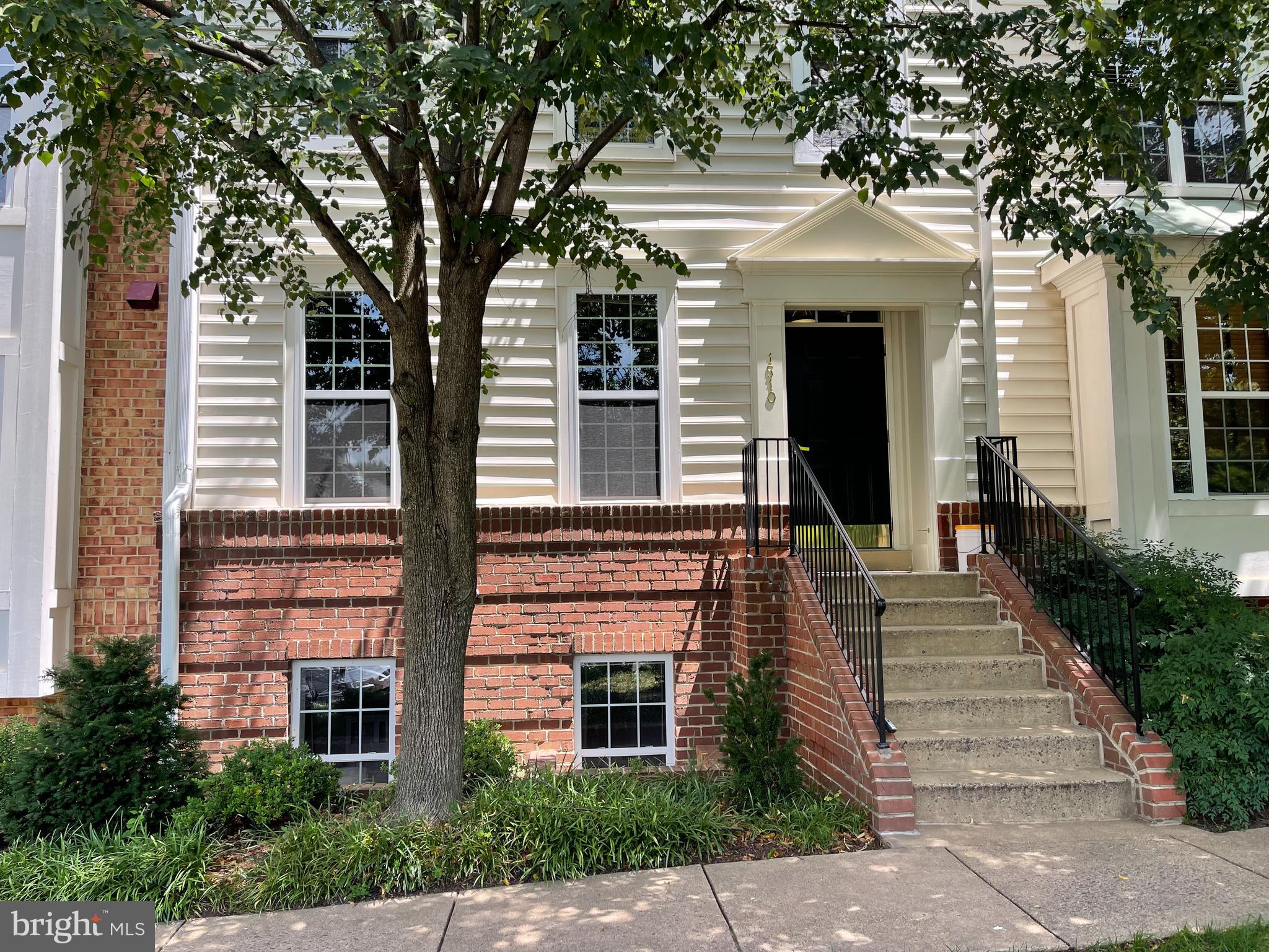 WESTWOOD VILLAGE - Residential Lease