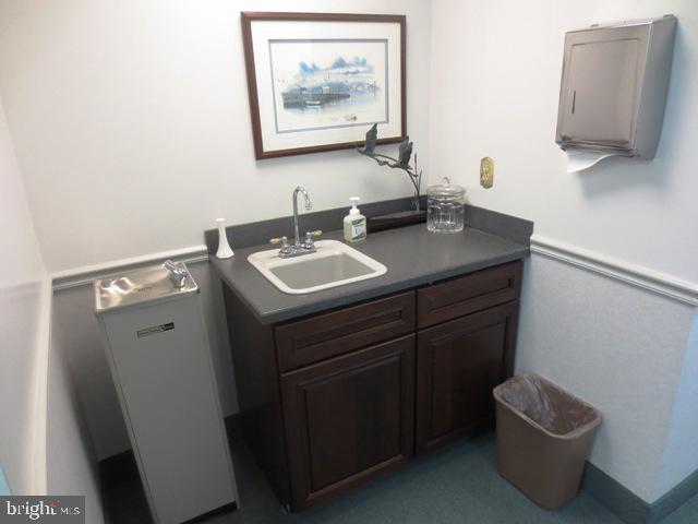 ELVATON HEIGHTS - Commercial Lease