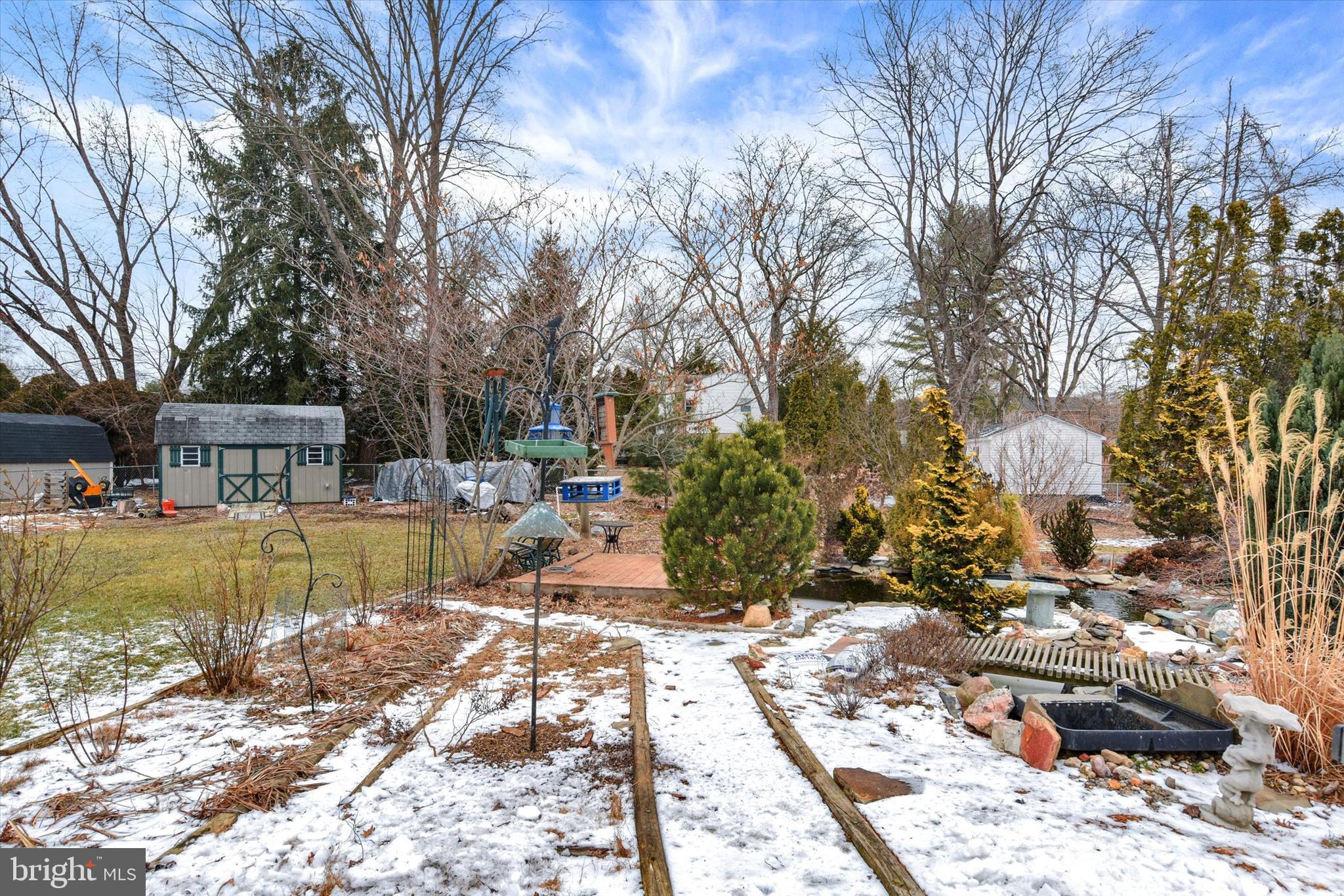 WINDSOR FARMS - Residential