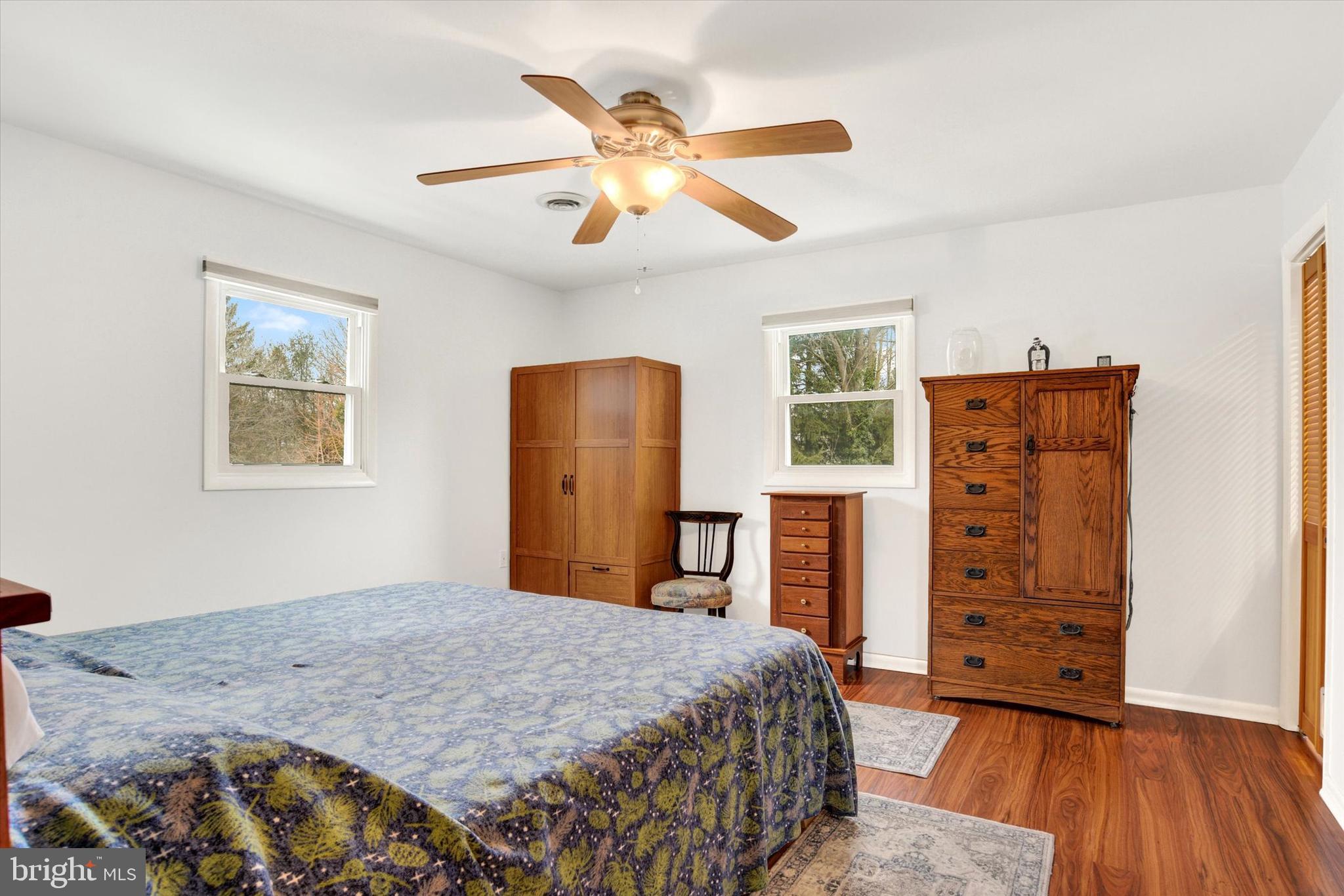 WINDSOR FARMS - Residential