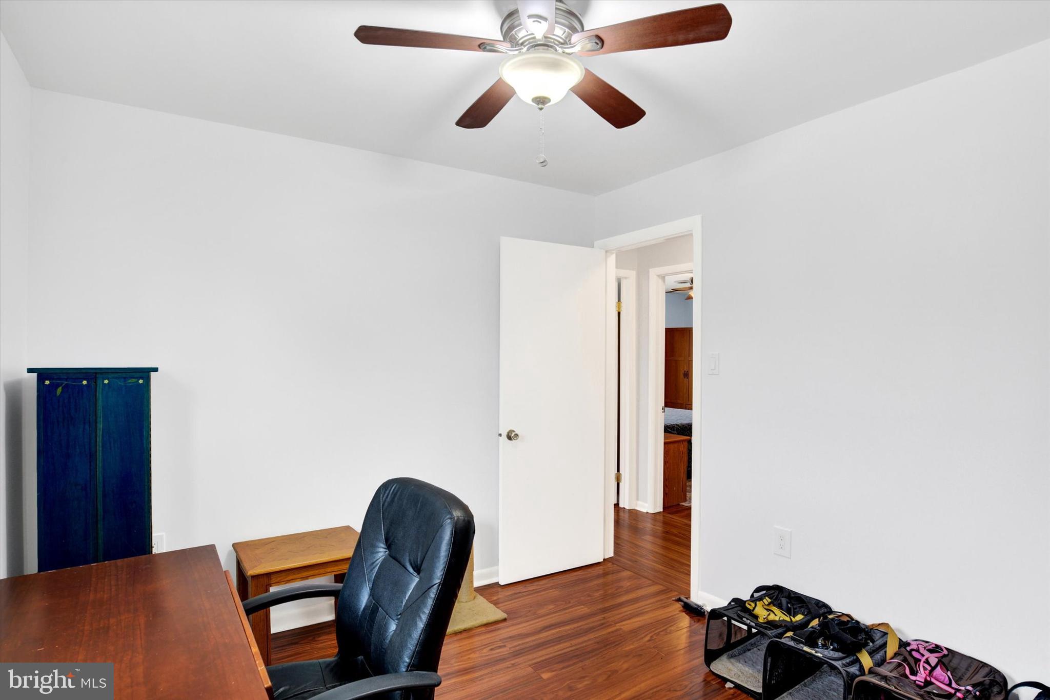 WINDSOR FARMS - Residential