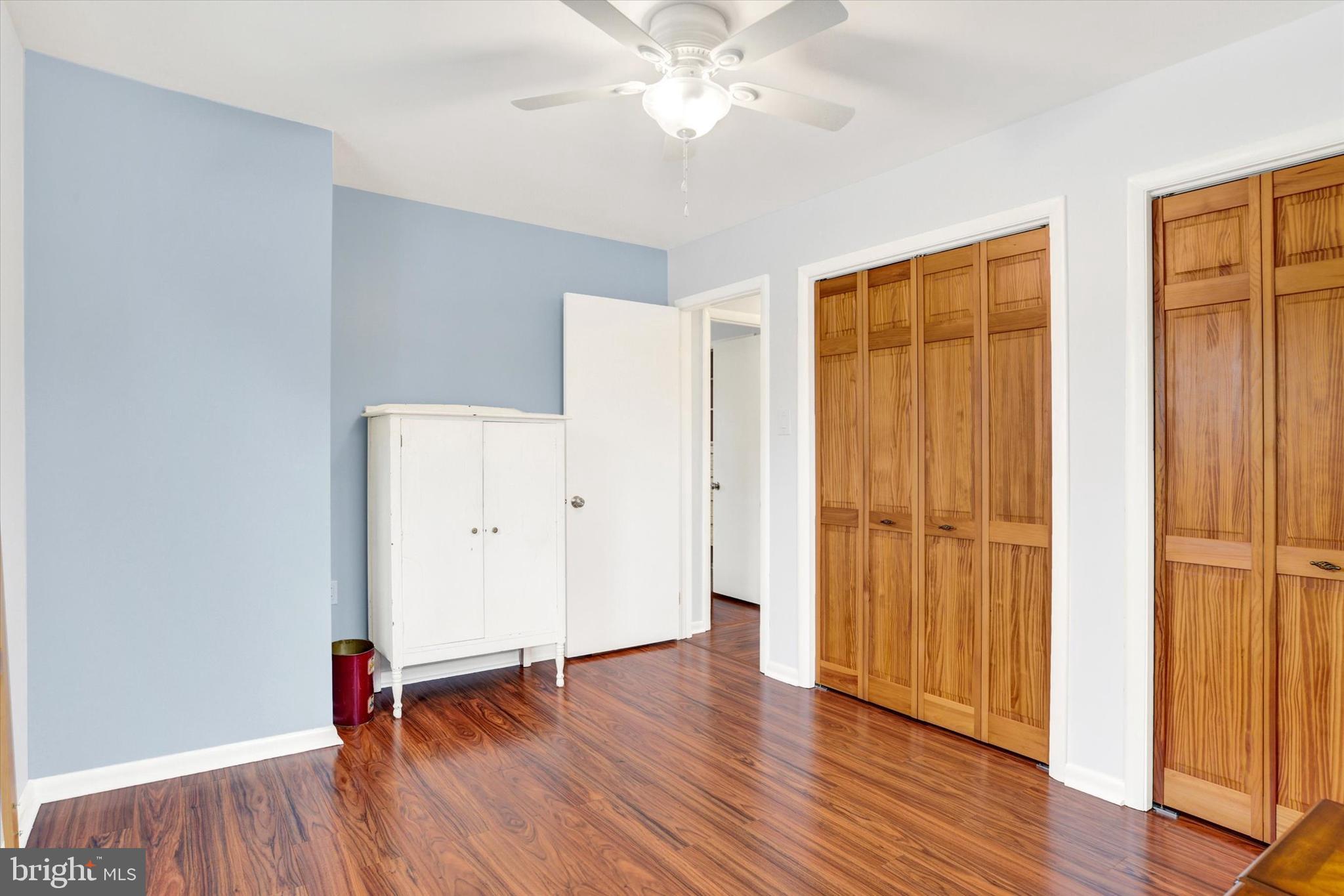 WINDSOR FARMS - Residential