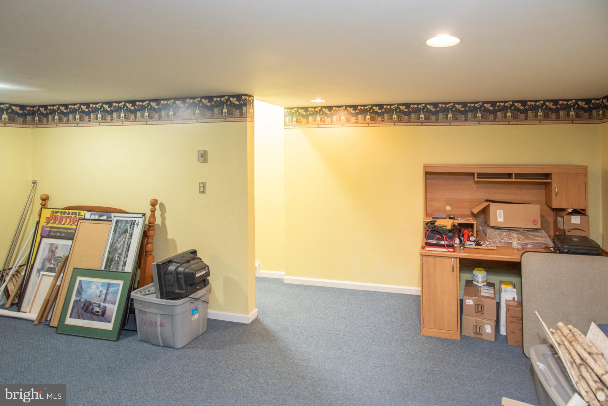 MAPLE RIDGE - Residential