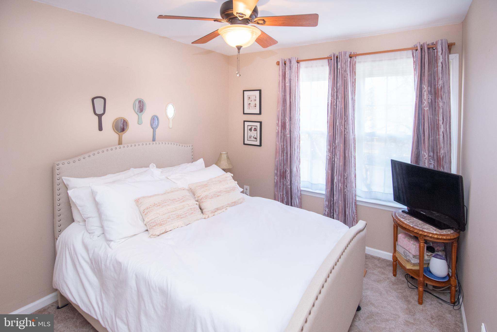 MAPLE RIDGE - Residential