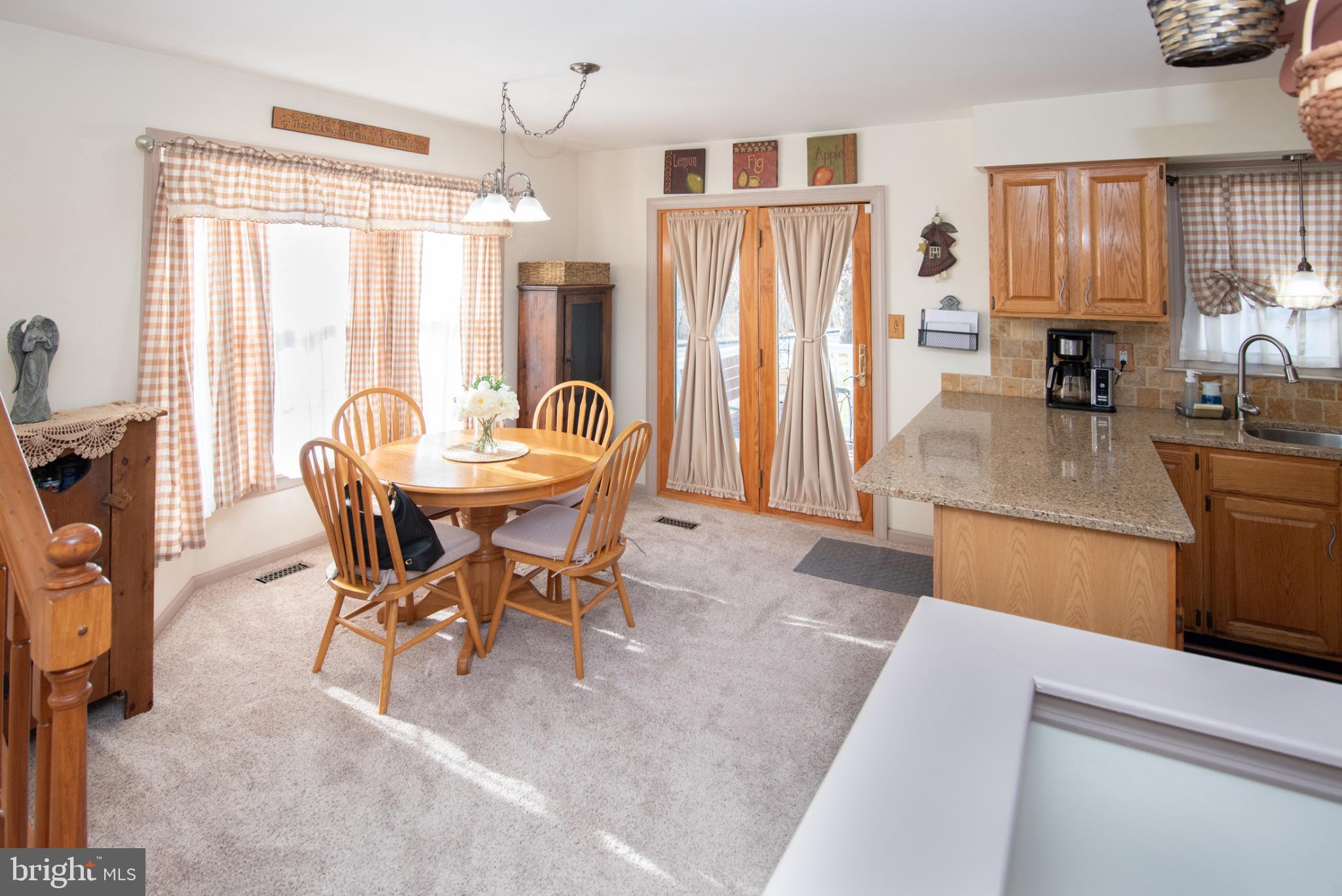 MAPLE RIDGE - Residential