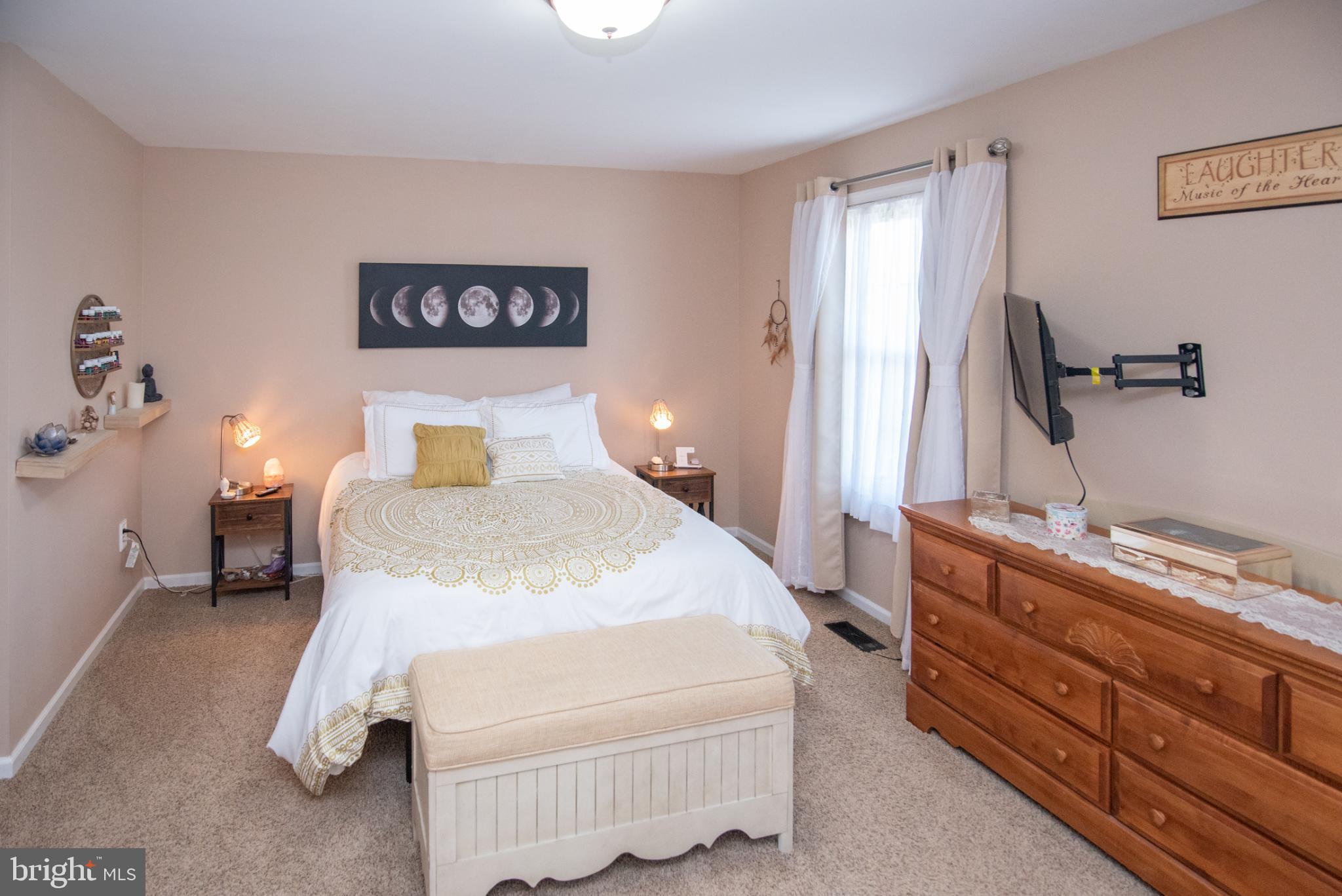 MAPLE RIDGE - Residential