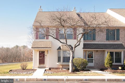 Photo of 101 Cherrywood Court, POTTSTOWN, PA 19464 (MLS # PAMC2165380)
