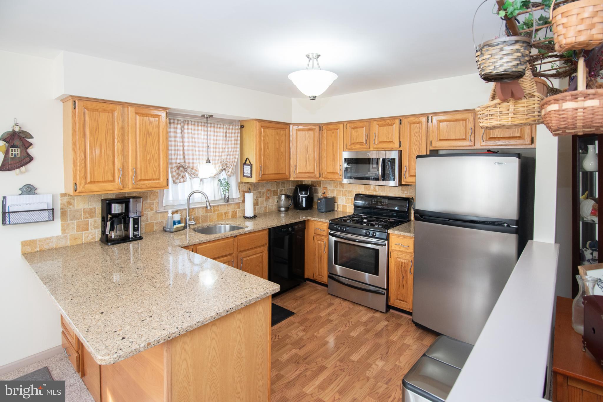 MAPLE RIDGE - Residential