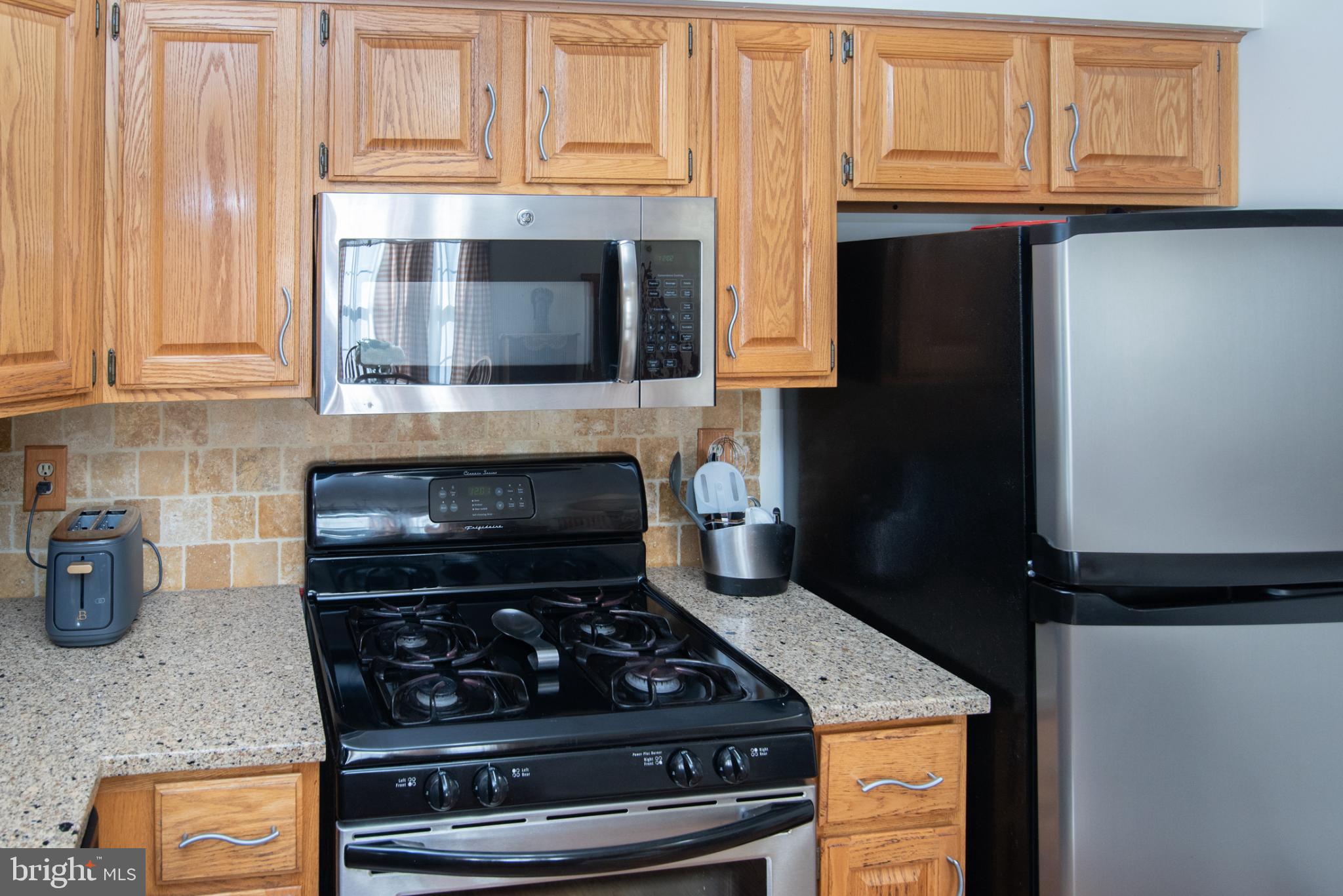 MAPLE RIDGE - Residential