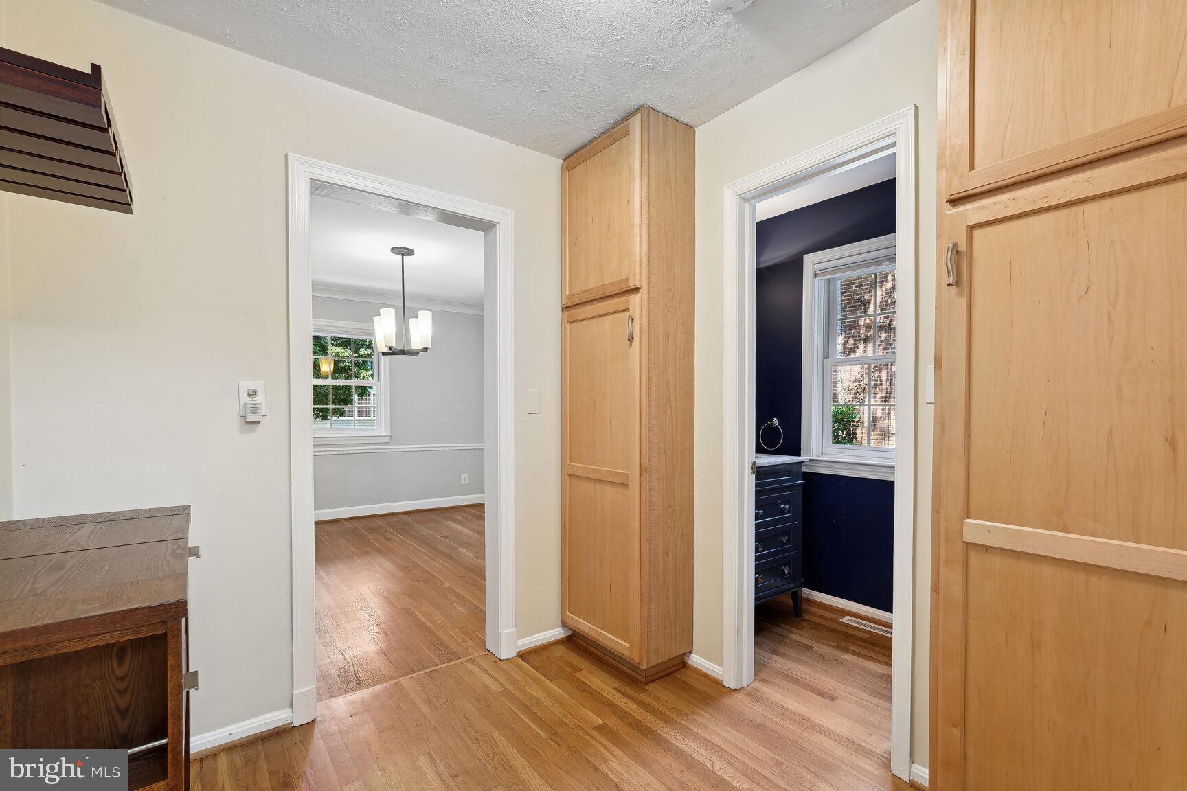 MEADOWBROOK VILLAGE - Residential