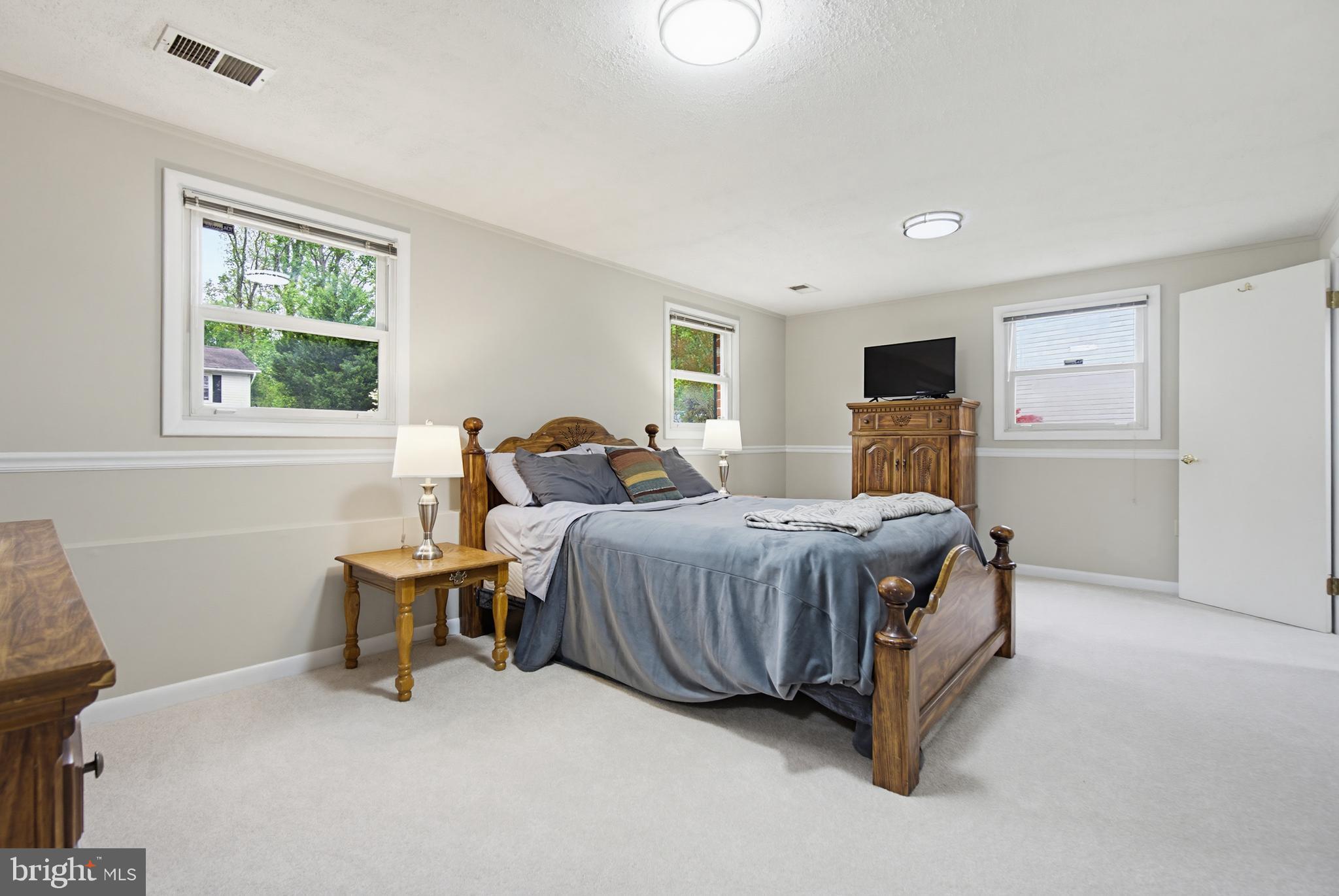 FOUR SEASONS ESTATES - Residential