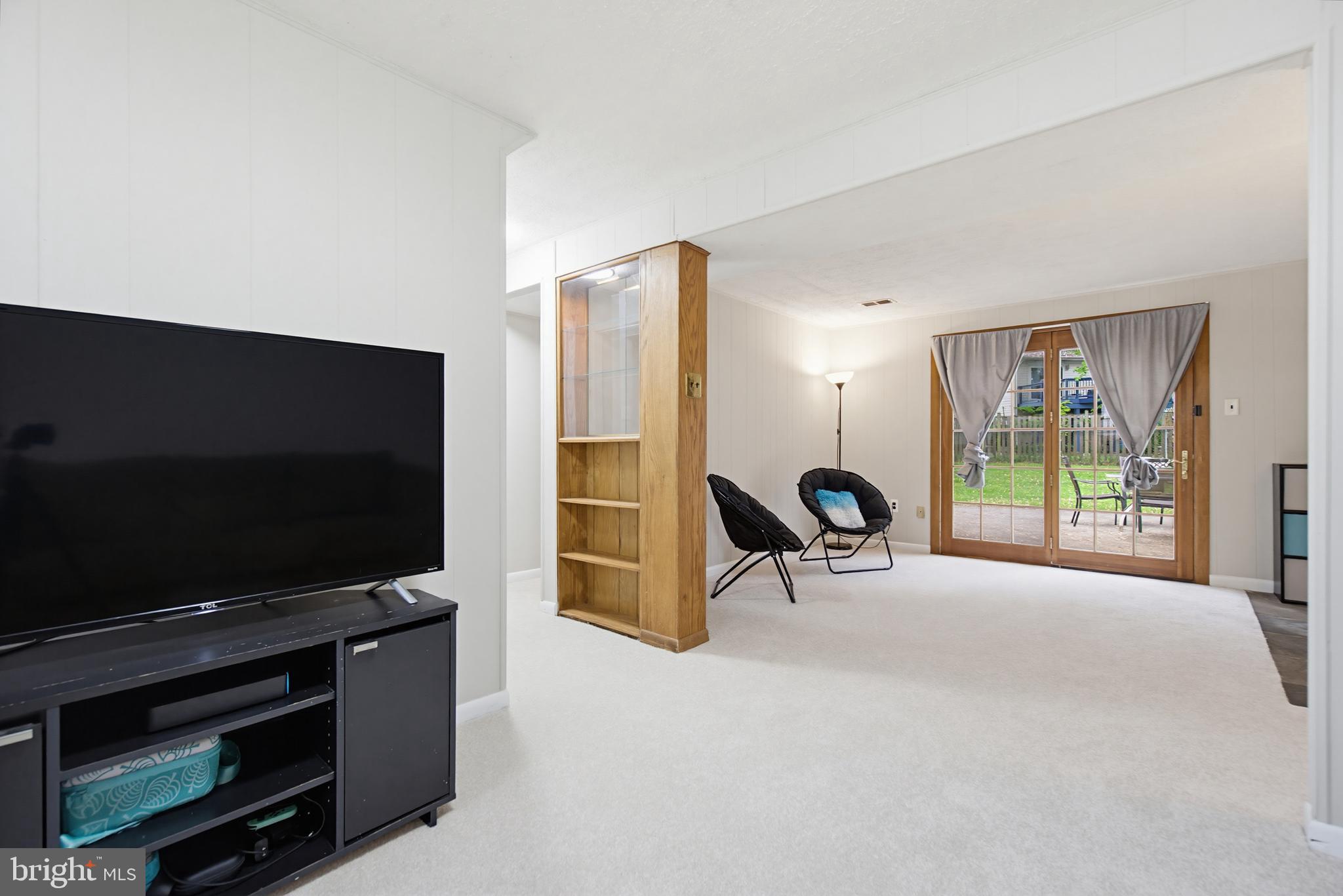 FOUR SEASONS ESTATES - Residential