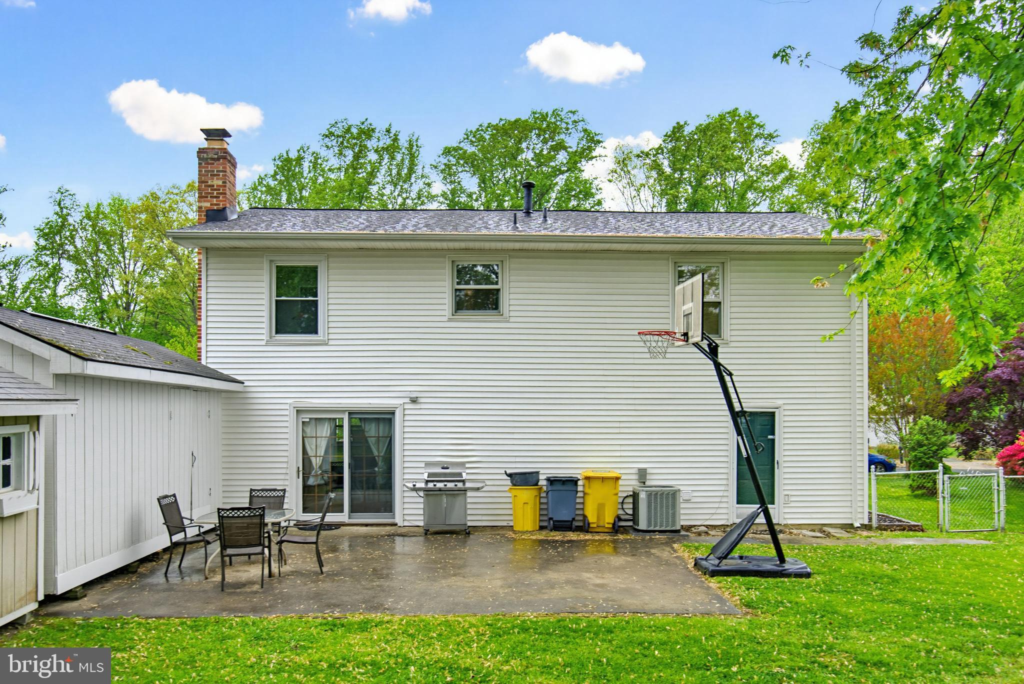 FOUR SEASONS ESTATES - Residential