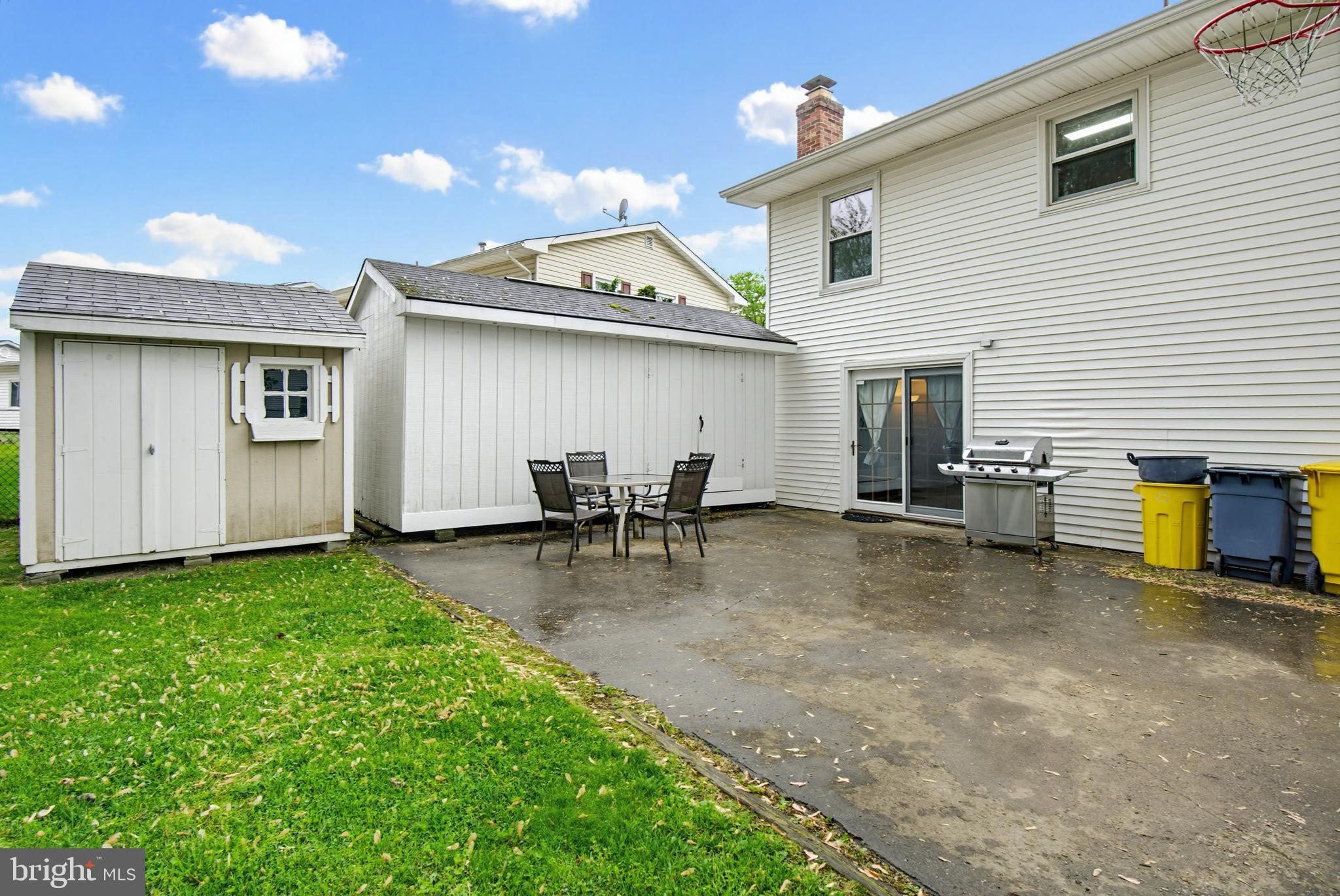 FOUR SEASONS ESTATES - Residential