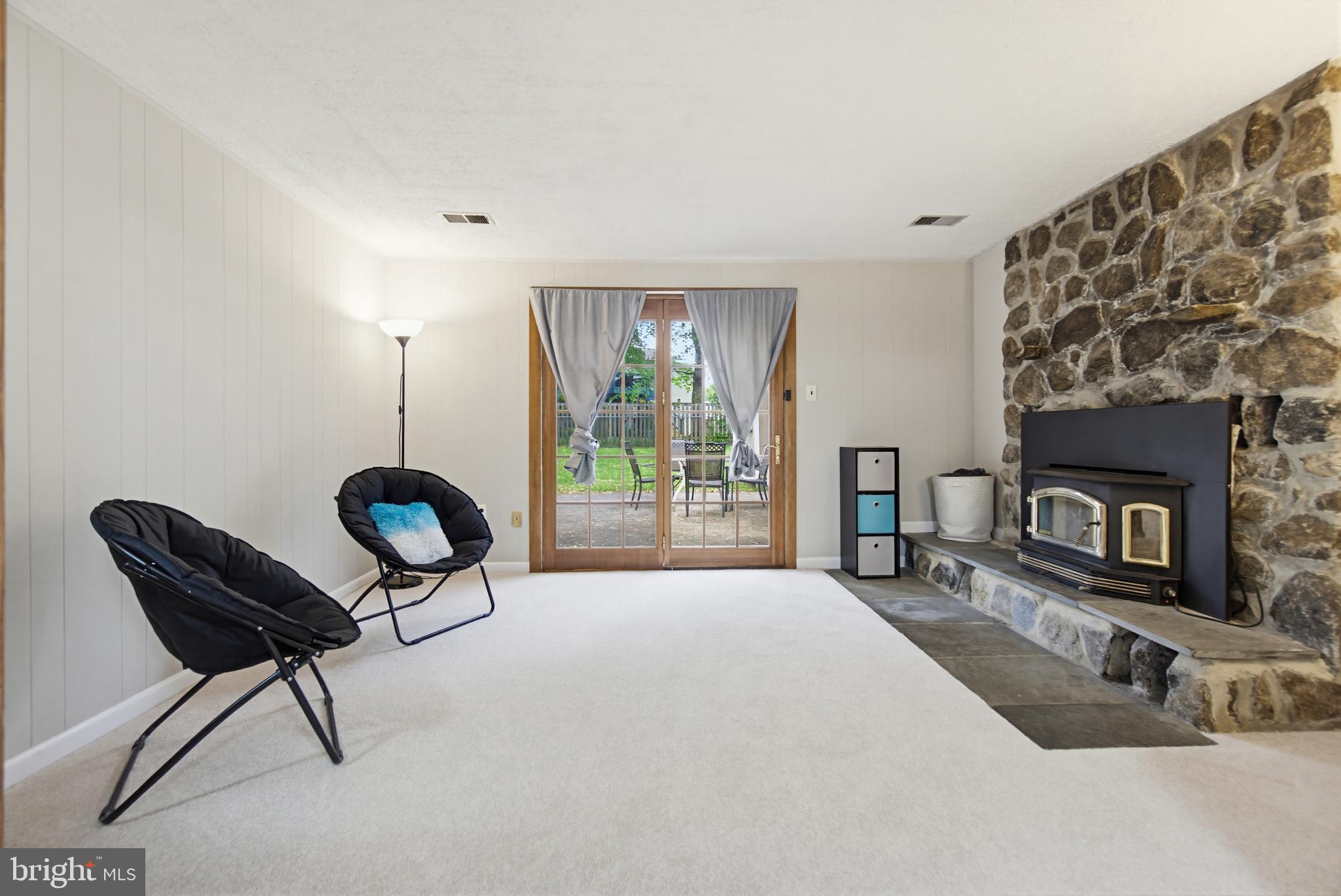 FOUR SEASONS ESTATES - Residential