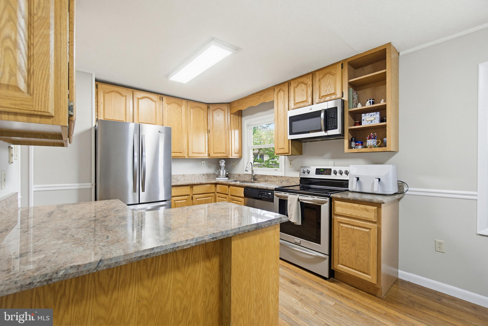 FOUR SEASONS ESTATES - Residential