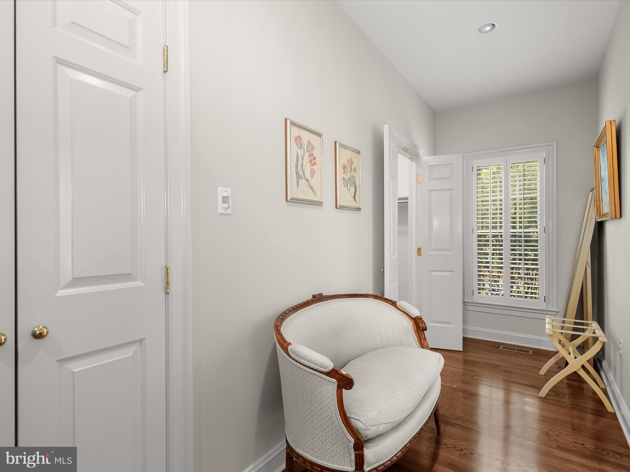 WELLINGTON - Residential