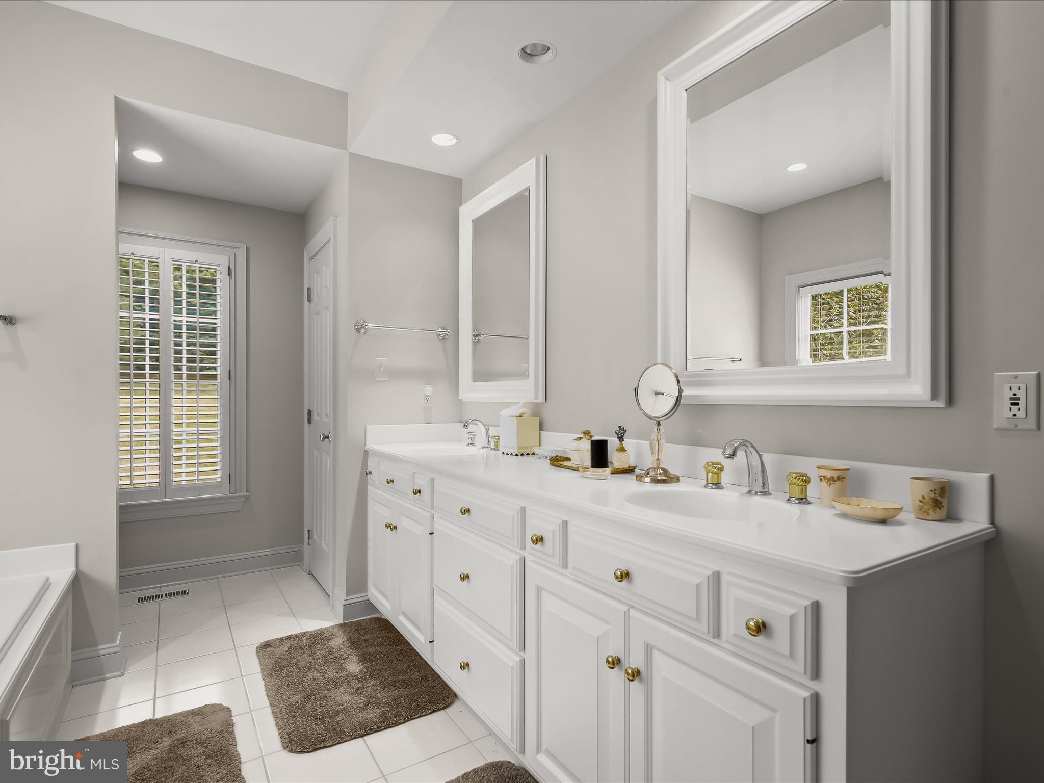 WELLINGTON - Residential