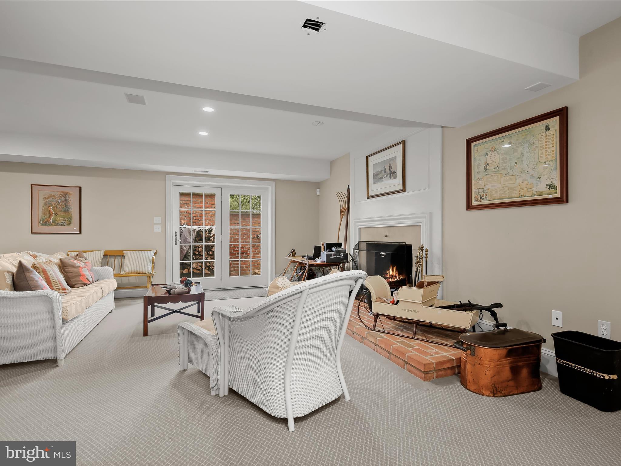 WELLINGTON - Residential